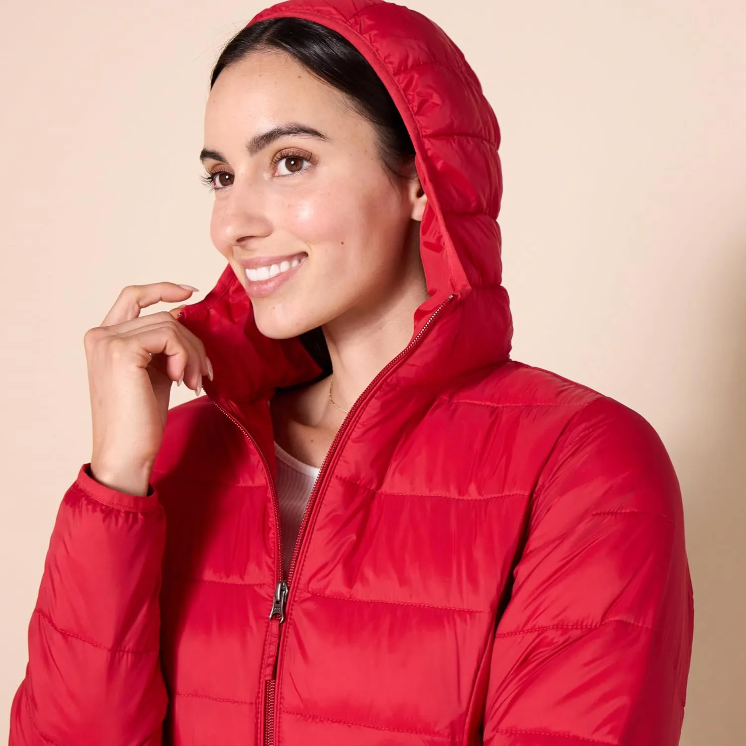 Amazon Essentials Women's Regular-Fit Lightweight Water-Resistant Packable Hooded Puffer Coat (Available in Plus Size)