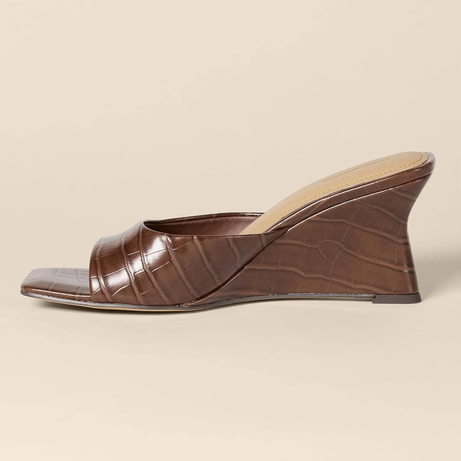 Amazon Essentials Women's Wedge Sandals