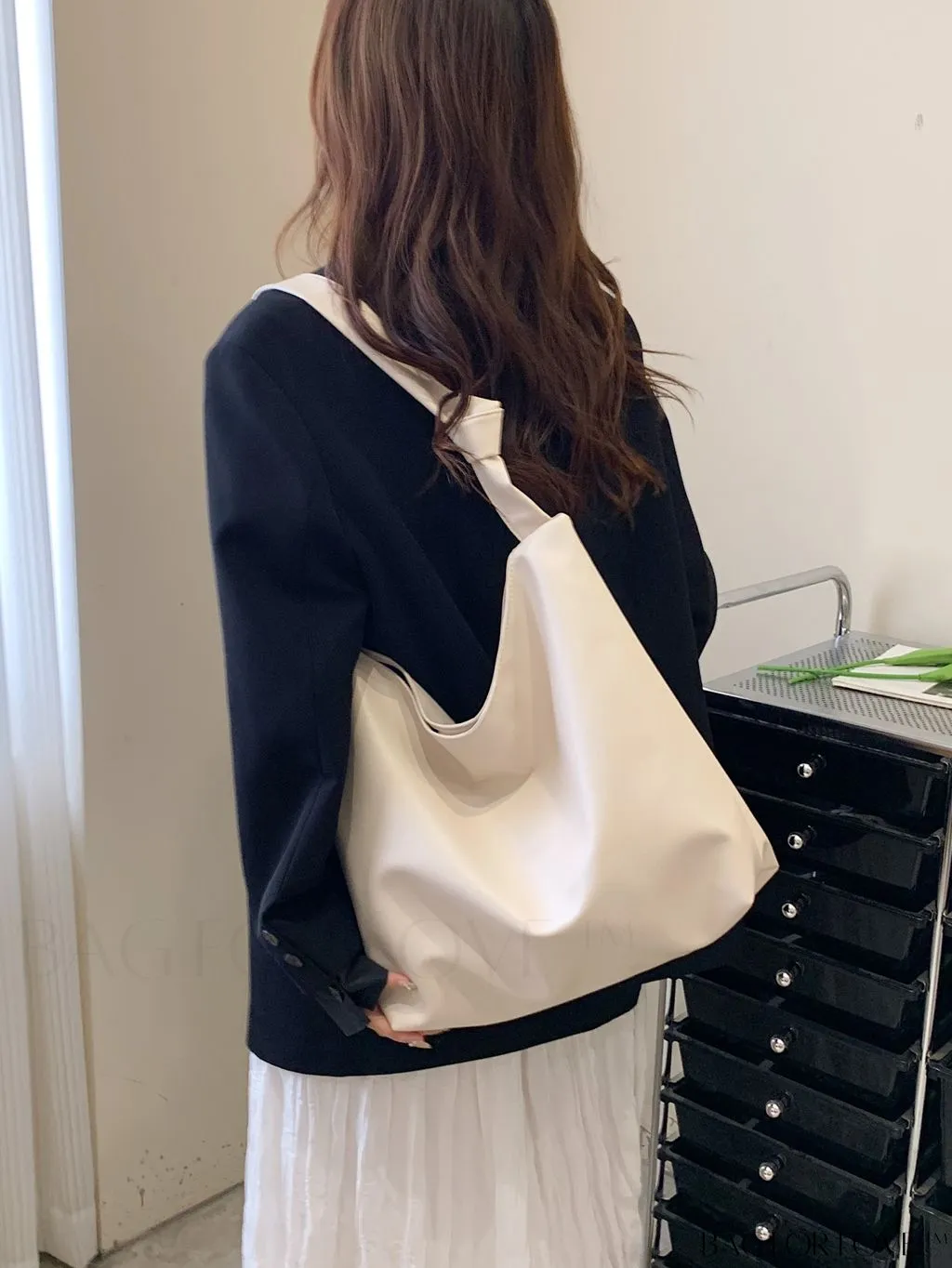 BagForLove - Black Hobo Bag: Sleek, Spacious, and Stylish