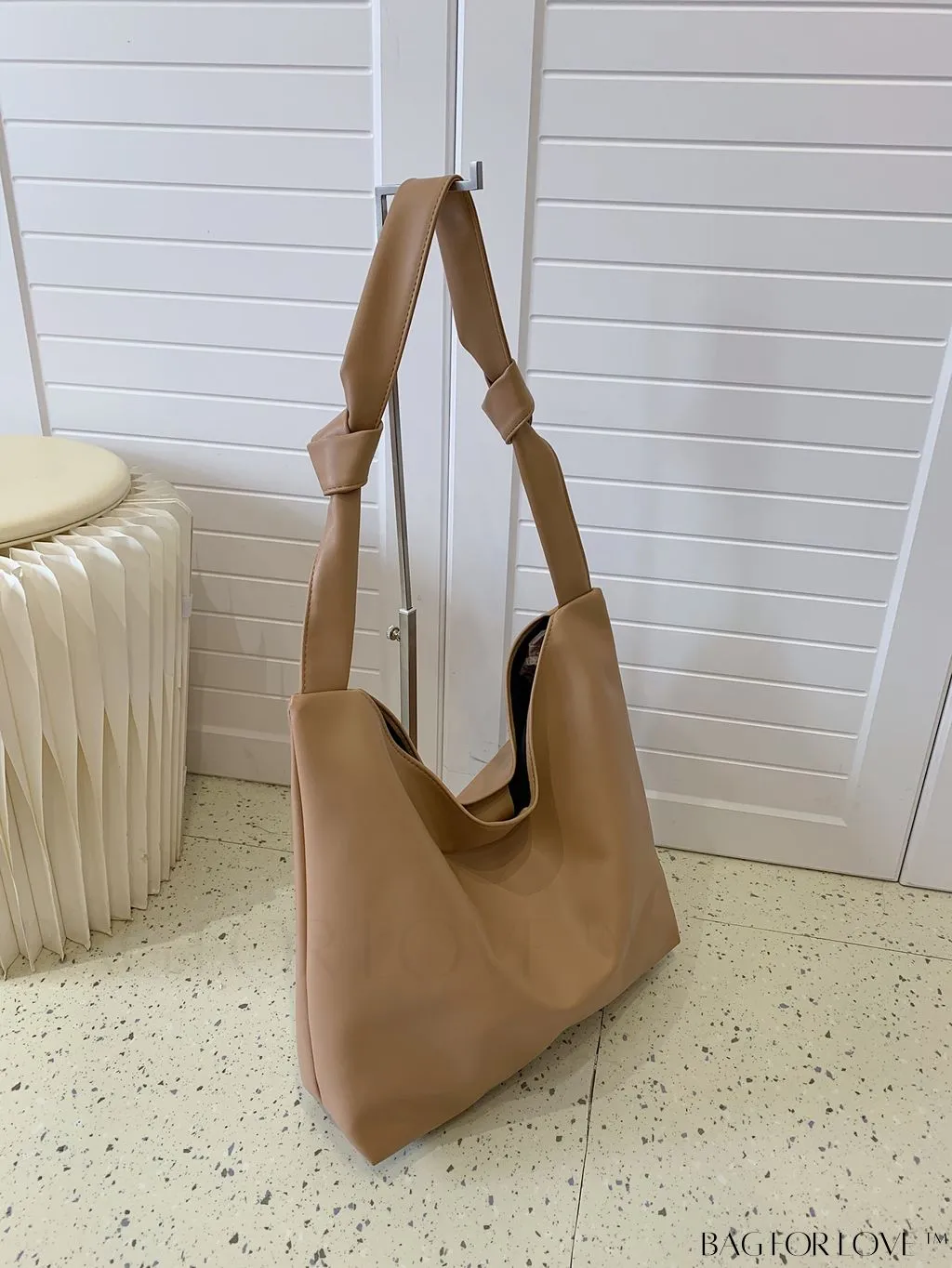 BagForLove - Black Hobo Bag: Sleek, Spacious, and Stylish