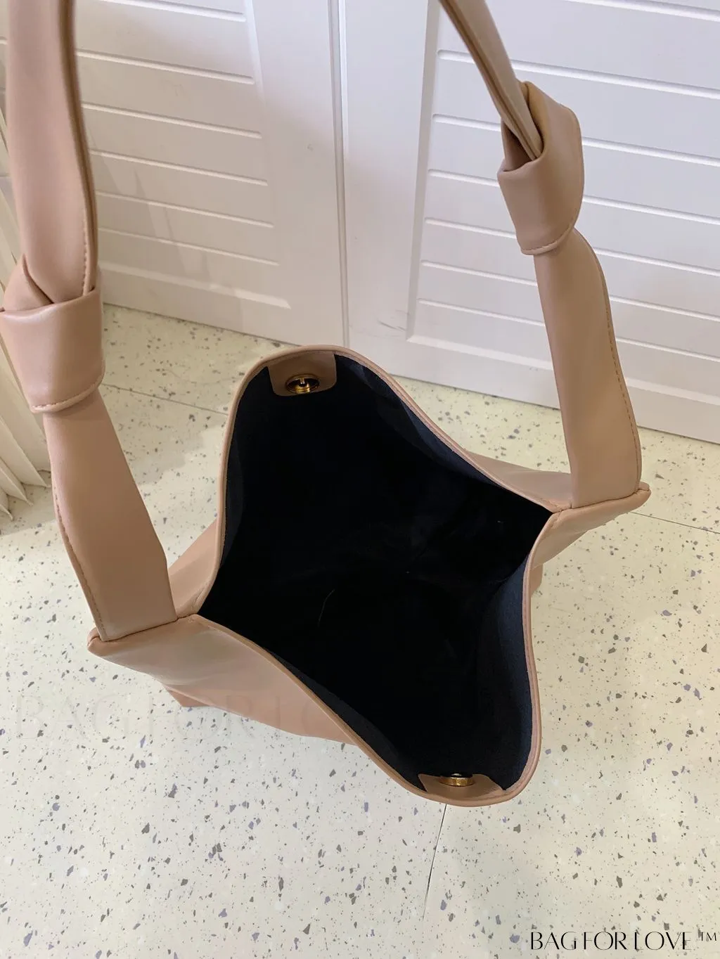 BagForLove - Black Hobo Bag: Sleek, Spacious, and Stylish
