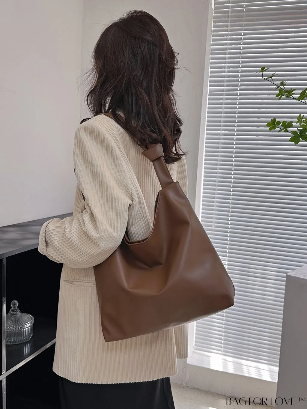 BagForLove - Black Hobo Bag: Sleek, Spacious, and Stylish