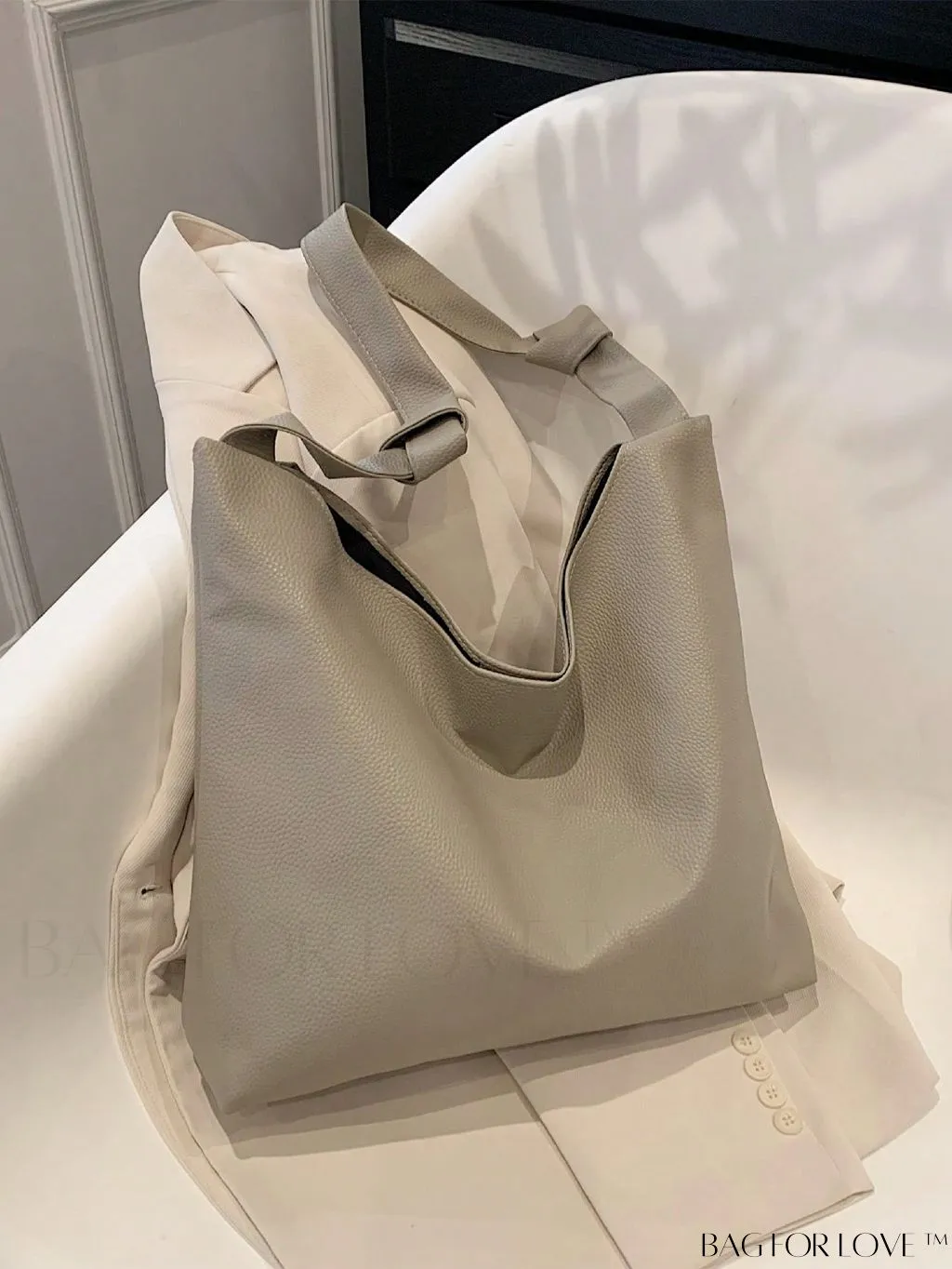 BagForLove - Black Hobo Bag: Sleek, Spacious, and Stylish
