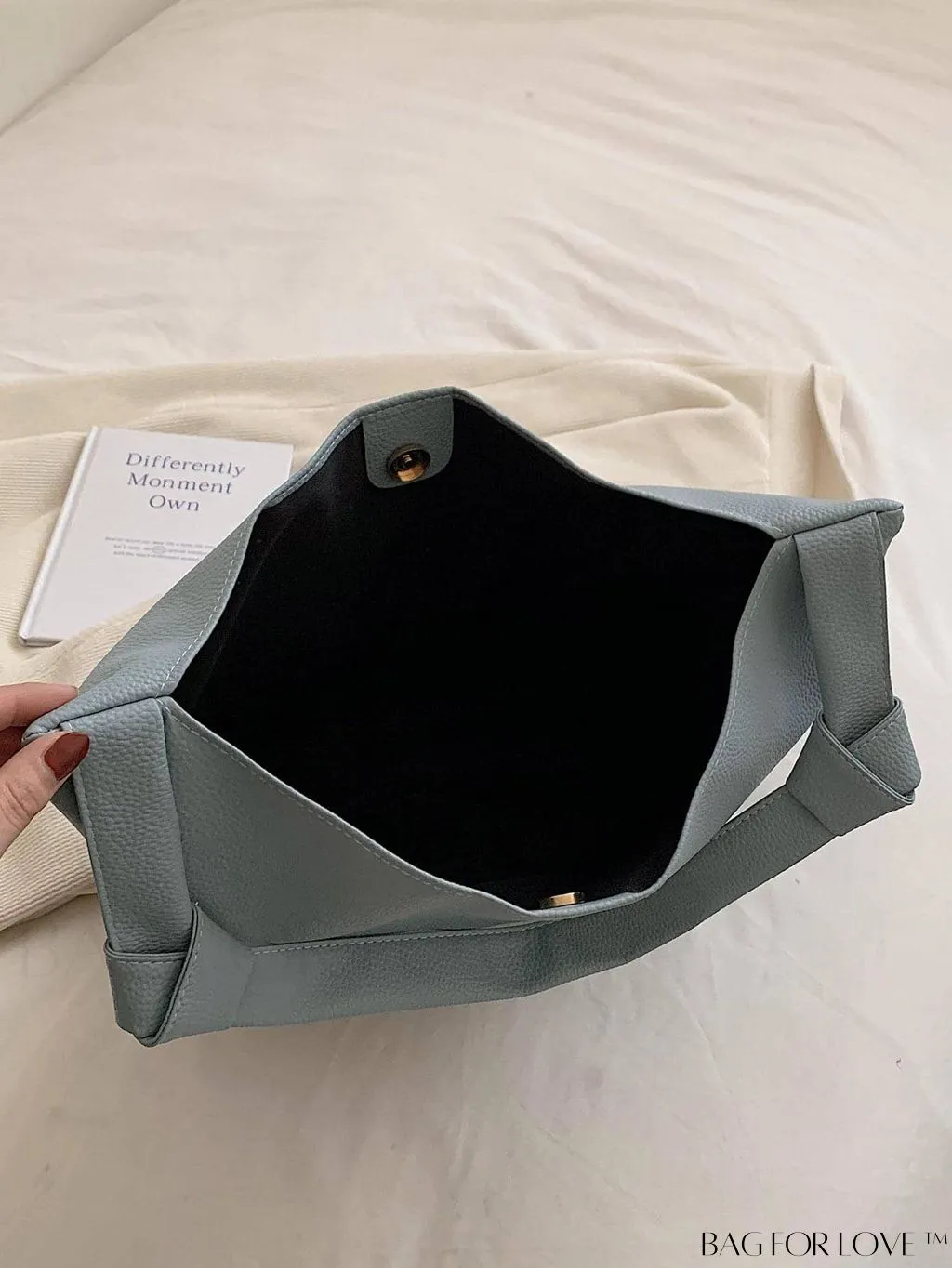 BagForLove - Black Hobo Bag: Sleek, Spacious, and Stylish