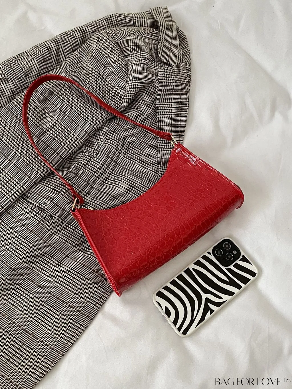 BagForLove - Croc Embossed Baguette Bag: Sleek and Minimalistic Design