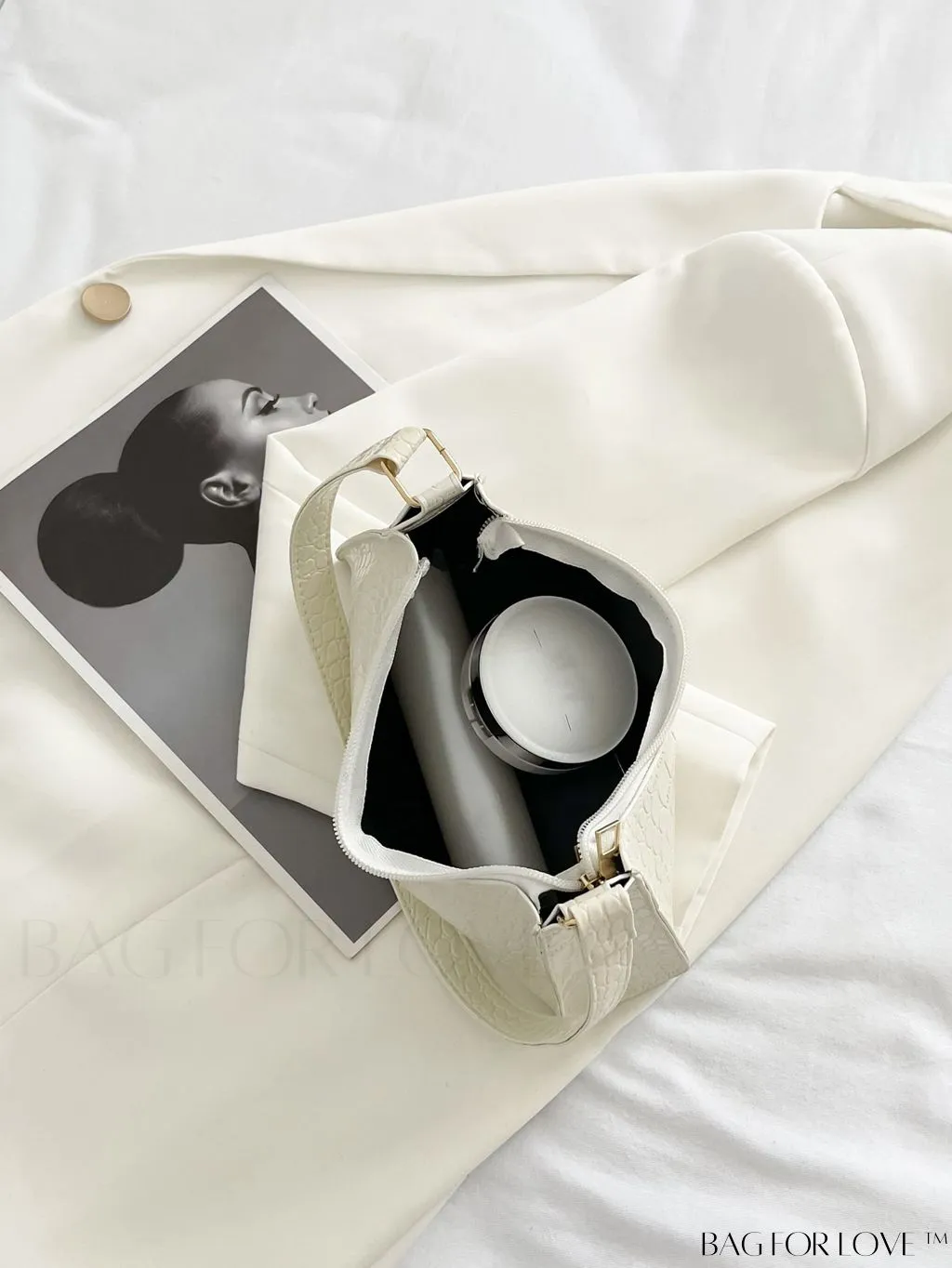 BagForLove - Croc Embossed Baguette Bag: Sleek and Minimalistic Design