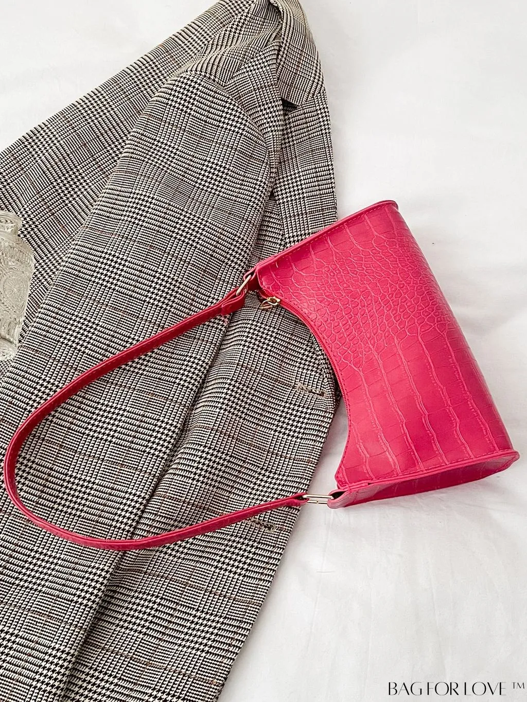 BagForLove - Croc Embossed Baguette Bag: Sleek and Minimalistic Design