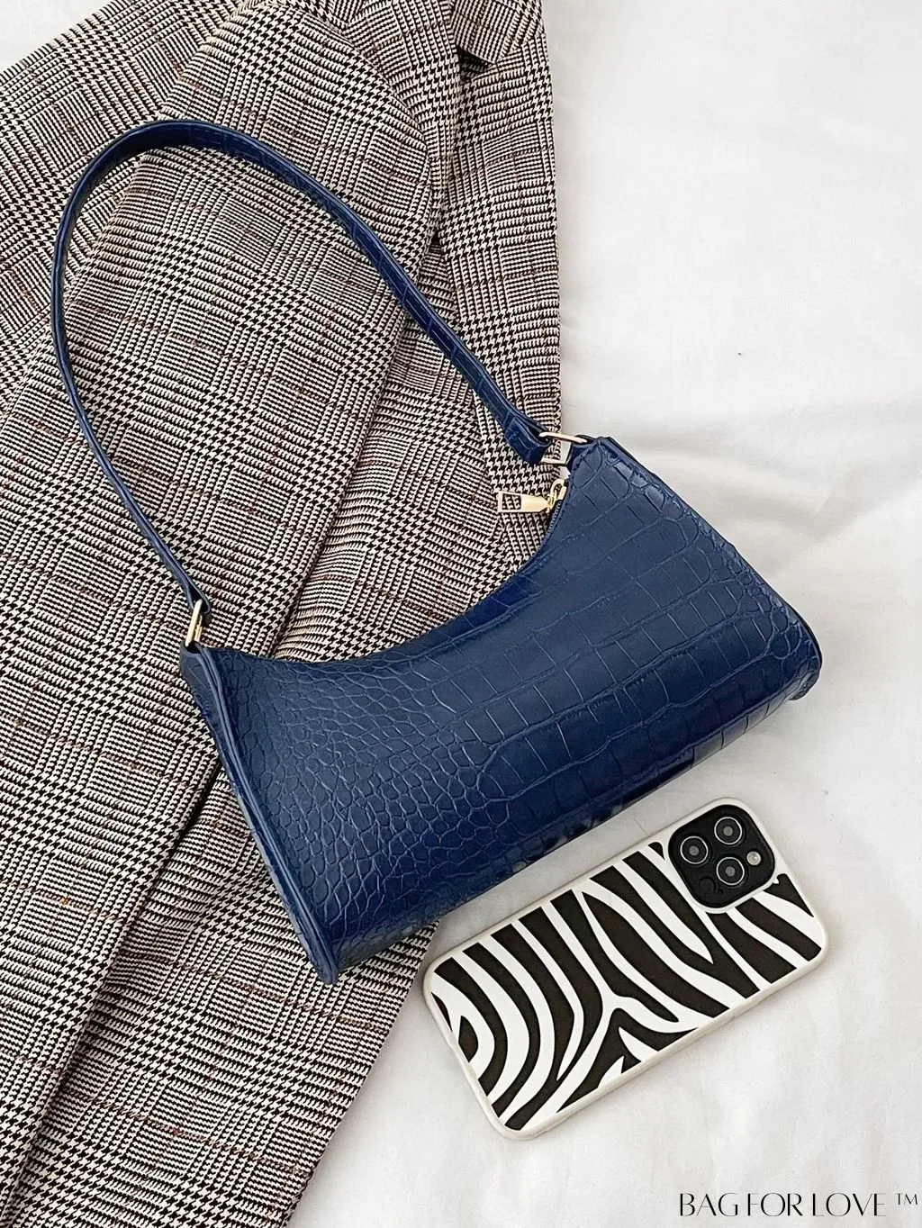 BagForLove - Croc Embossed Baguette Bag: Sleek and Minimalistic Design