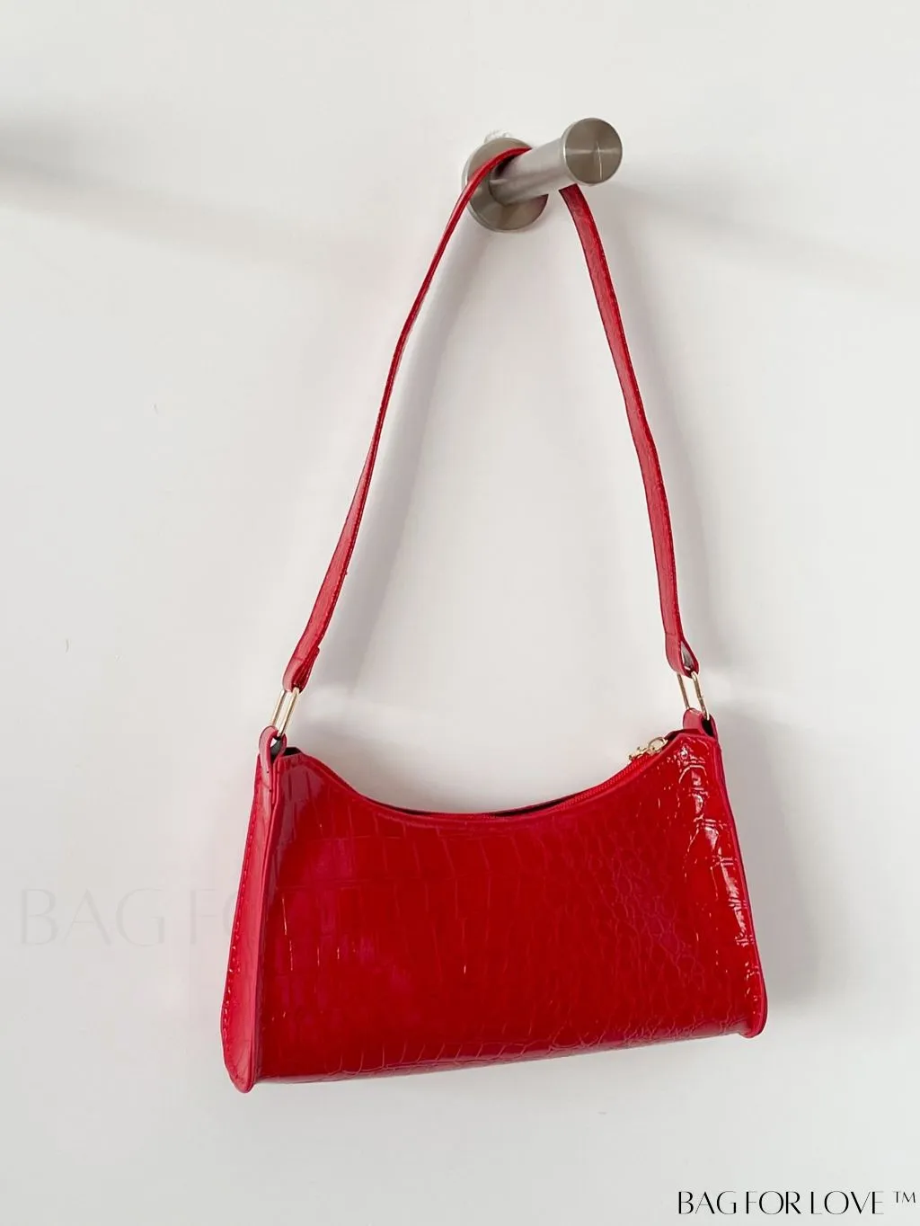 BagForLove - Croc Embossed Baguette Bag: Sleek and Minimalistic Design