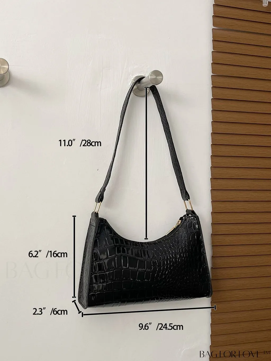 BagForLove - Croc Embossed Baguette Bag: Sleek and Minimalistic Design