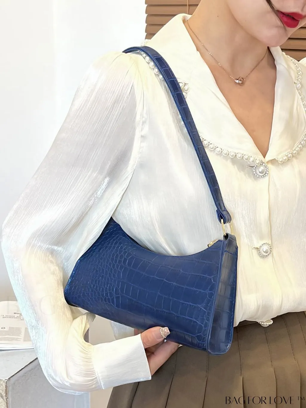 BagForLove - Croc Embossed Baguette Bag: Sleek and Minimalistic Design