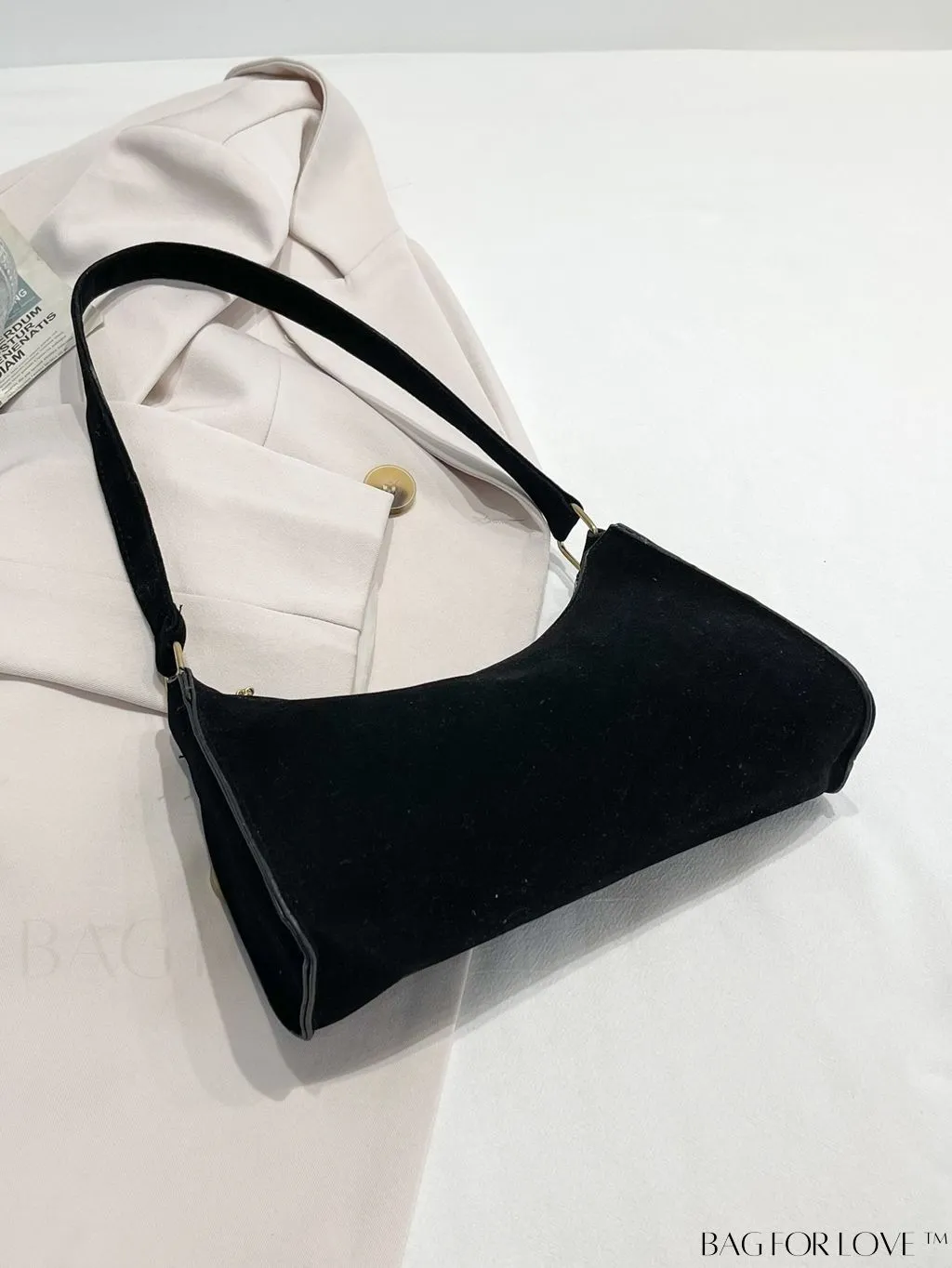BagForLove - Croc Embossed Baguette Bag: Sleek and Minimalistic Design