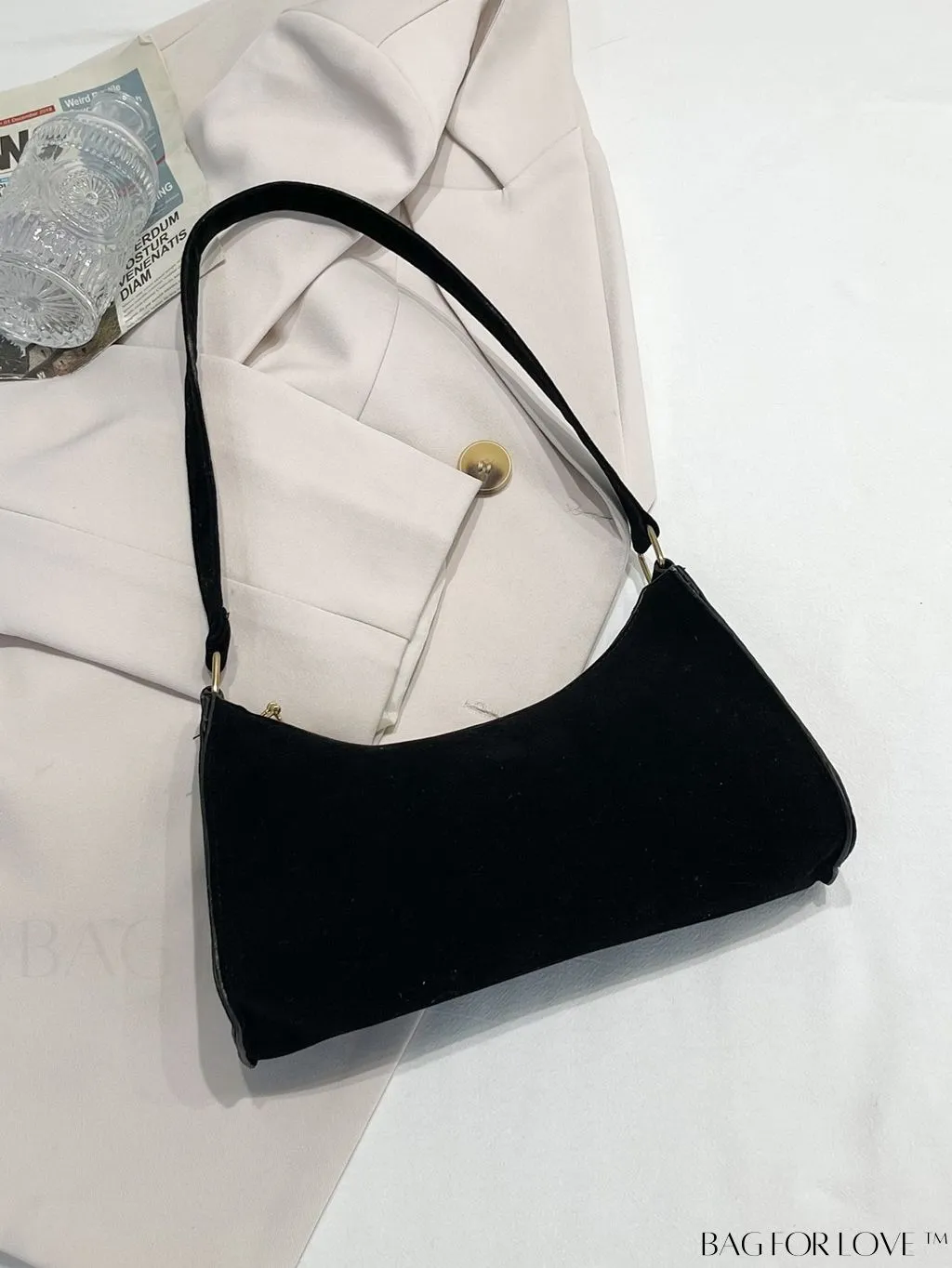 BagForLove - Croc Embossed Baguette Bag: Sleek and Minimalistic Design