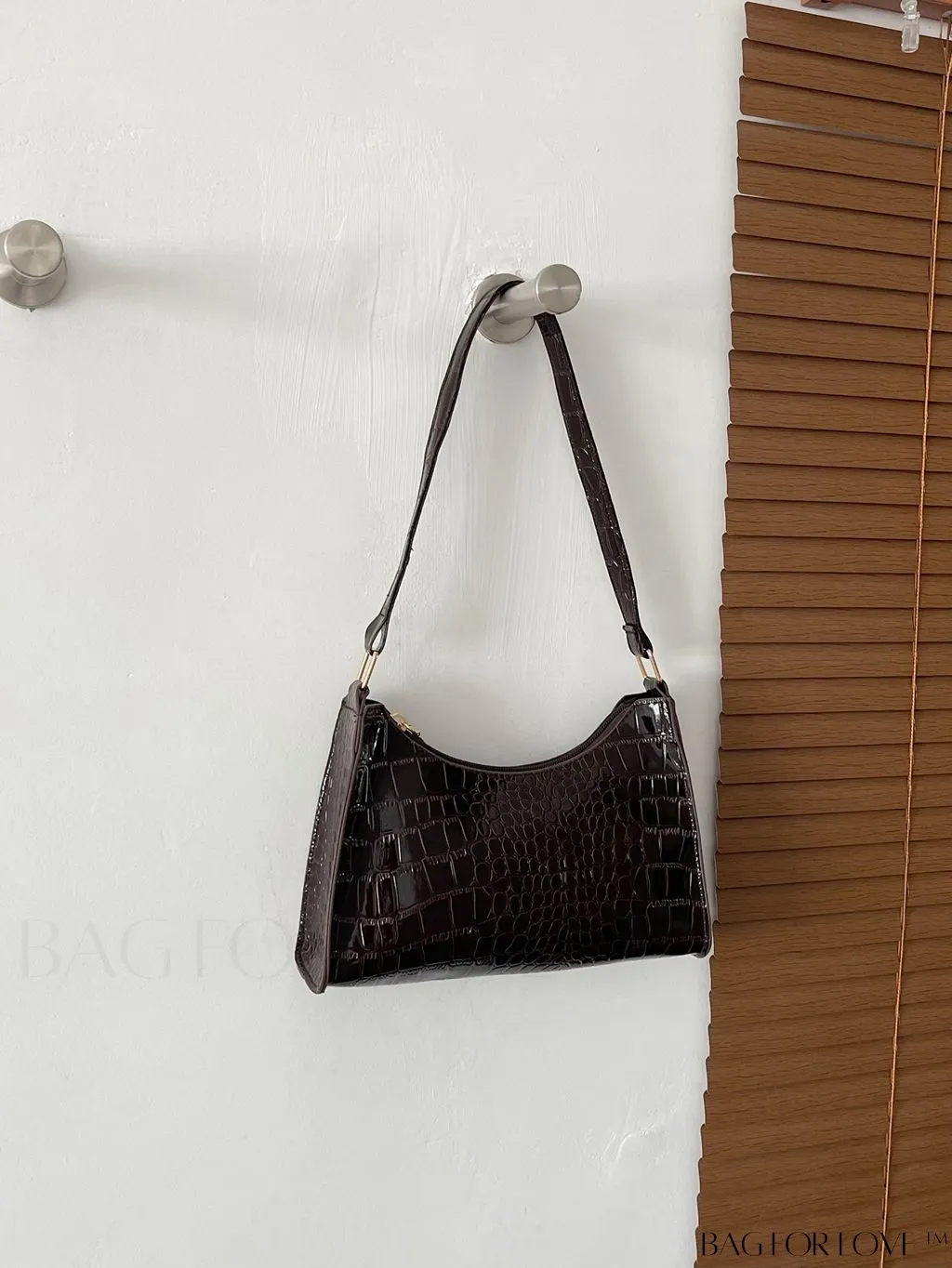 BagForLove - Croc Embossed Baguette Bag: Sleek and Minimalistic Design