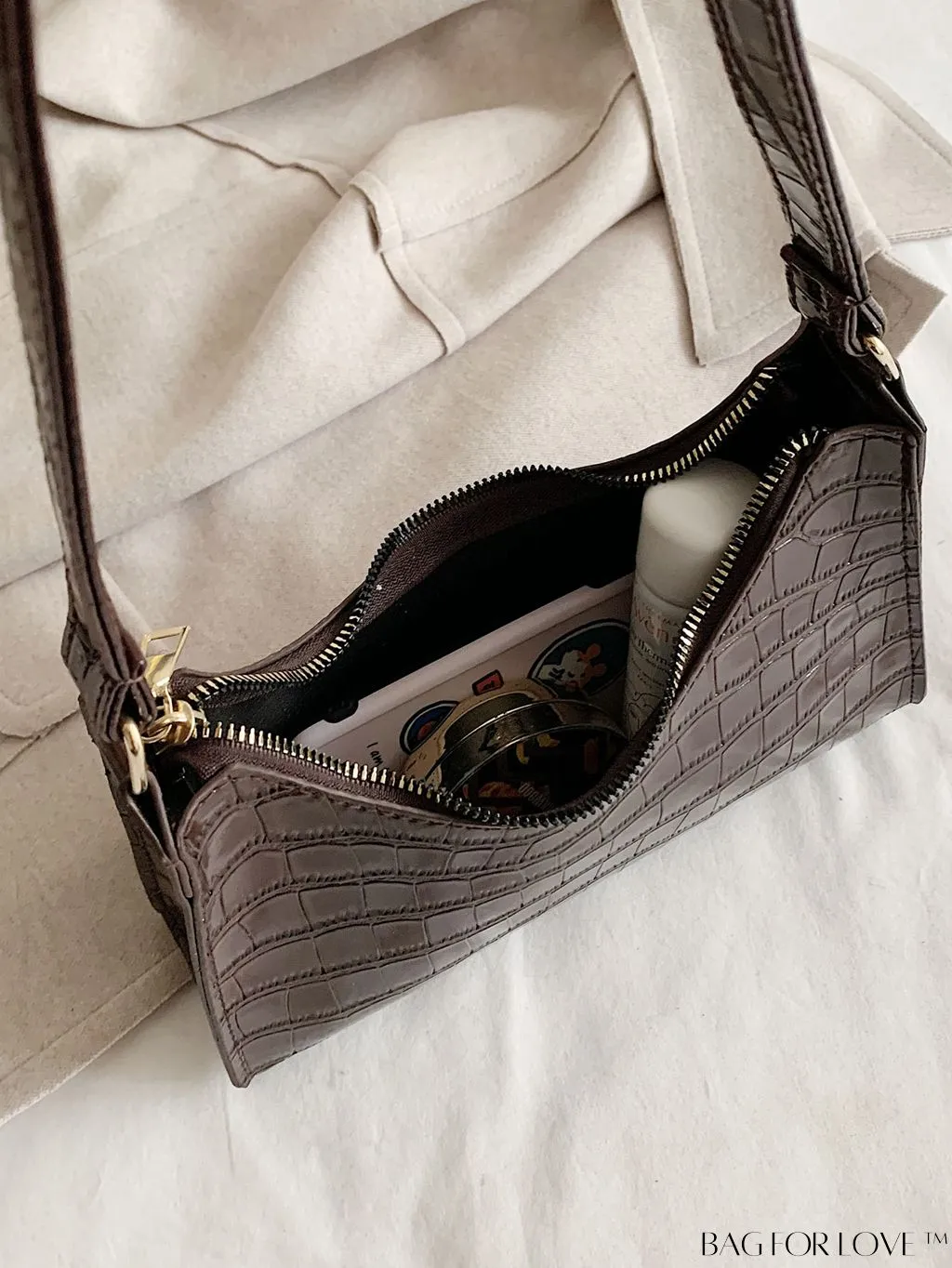 BagForLove - Embossed Crocodile Shoulder Bag