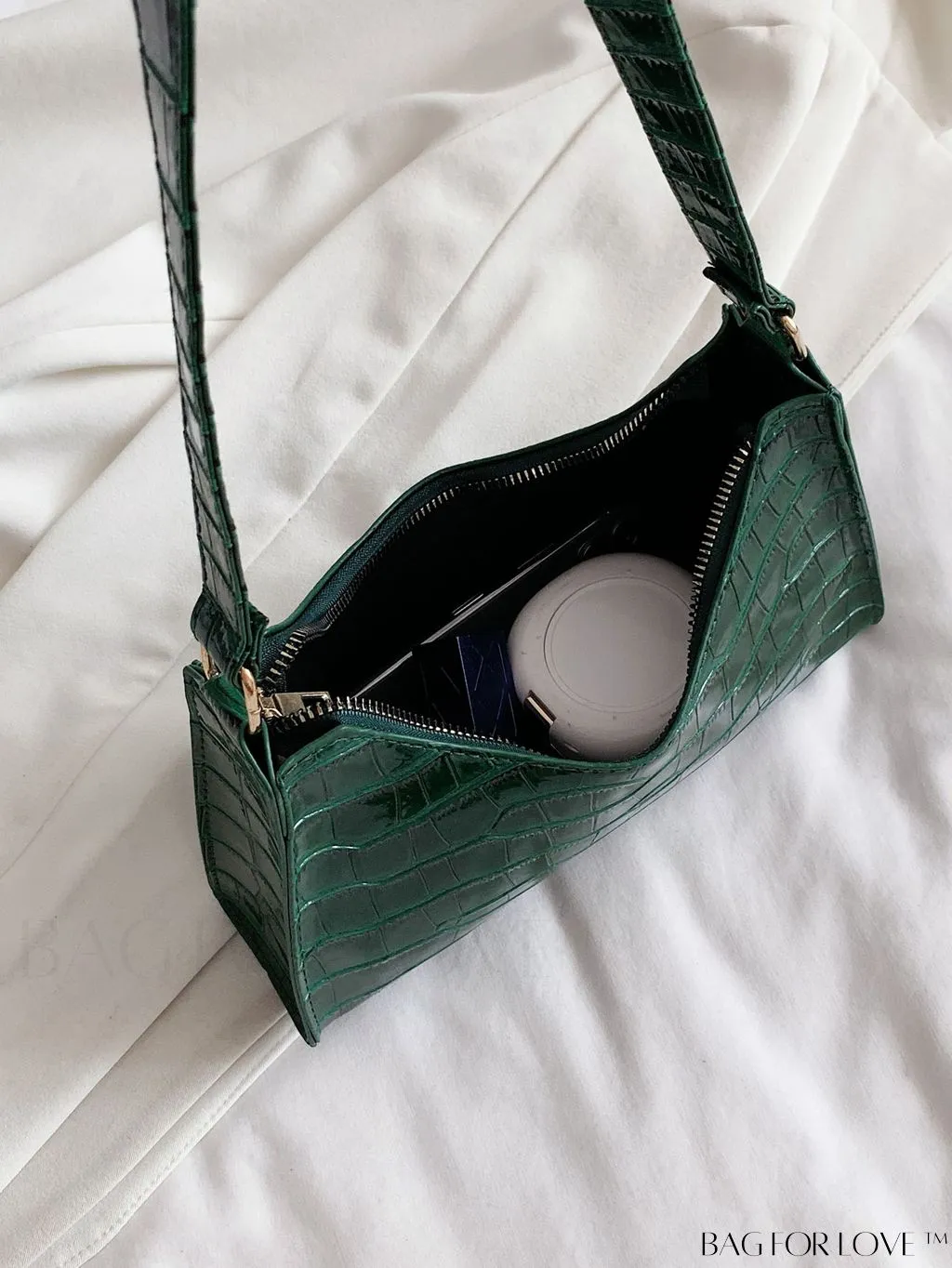 BagForLove - Embossed Crocodile Shoulder Bag