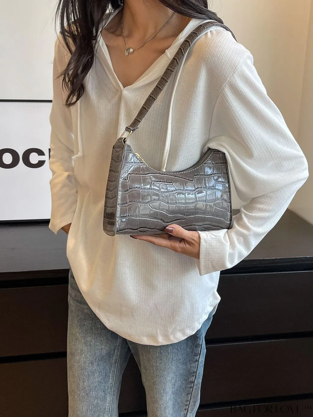 BagForLove - Embossed Crocodile Shoulder Bag