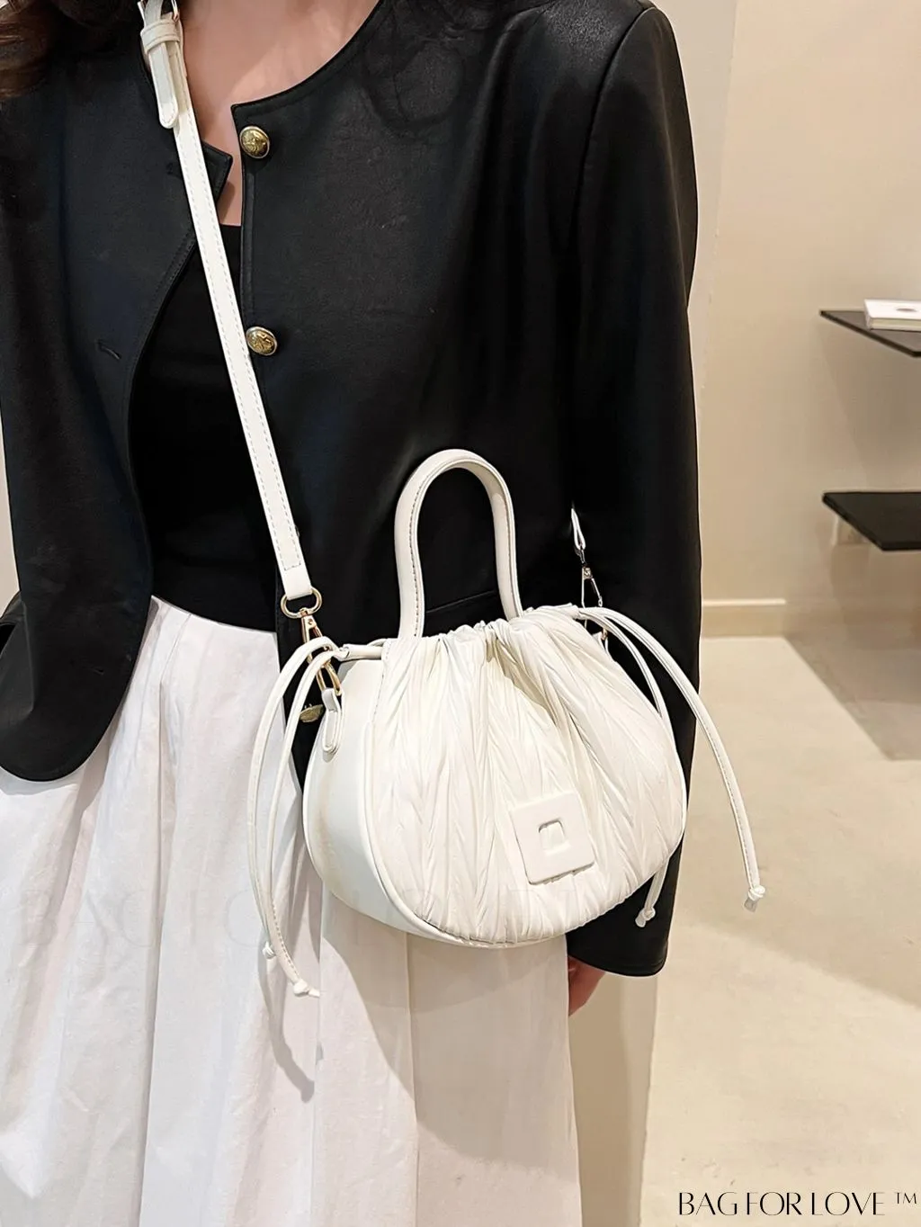 BagForLove - Foldable Crossbody Bag: Sleek and Stylish Womens Summer Essential