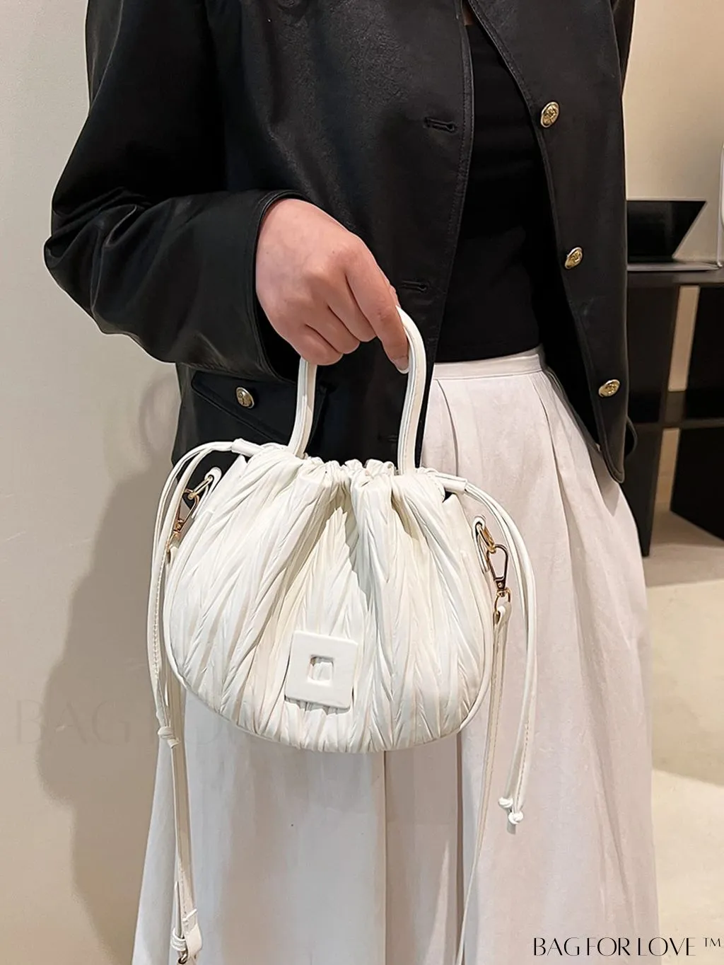 BagForLove - Foldable Crossbody Bag: Sleek and Stylish Womens Summer Essential