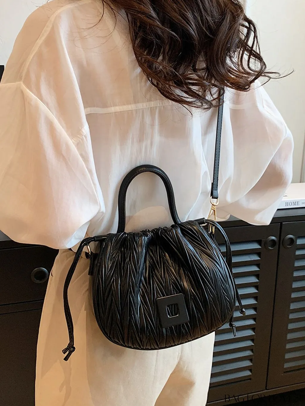 BagForLove - Foldable Crossbody Bag: Sleek and Stylish Womens Summer Essential
