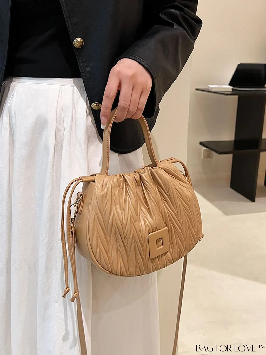 BagForLove - Foldable Crossbody Bag: Sleek and Stylish Womens Summer Essential