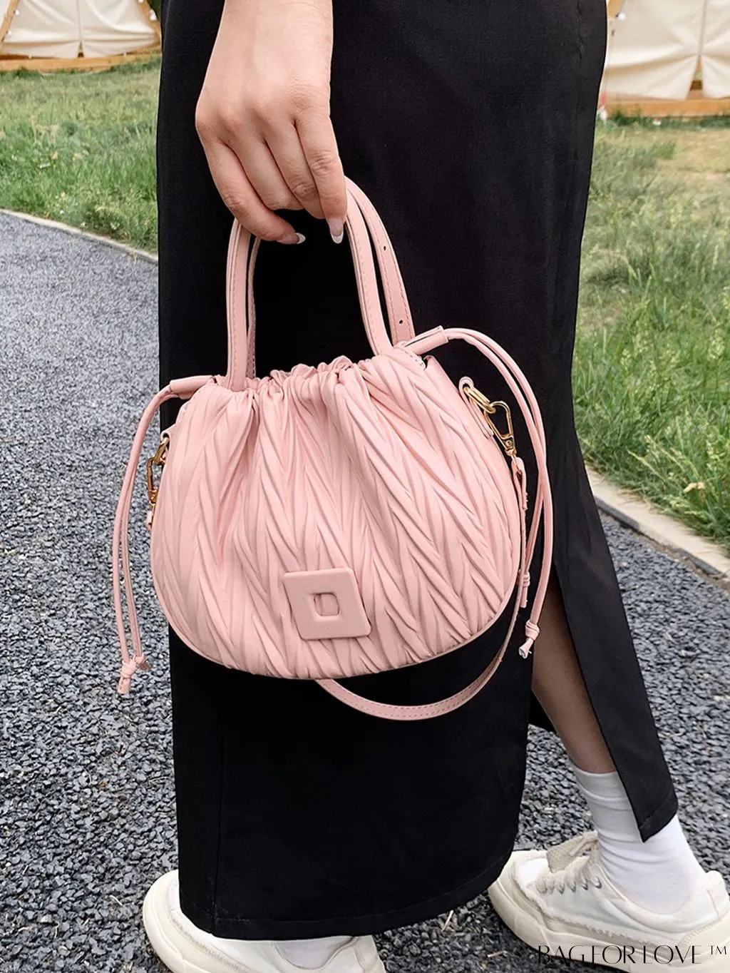 BagForLove - Foldable Crossbody Bag: Sleek and Stylish Womens Summer Essential