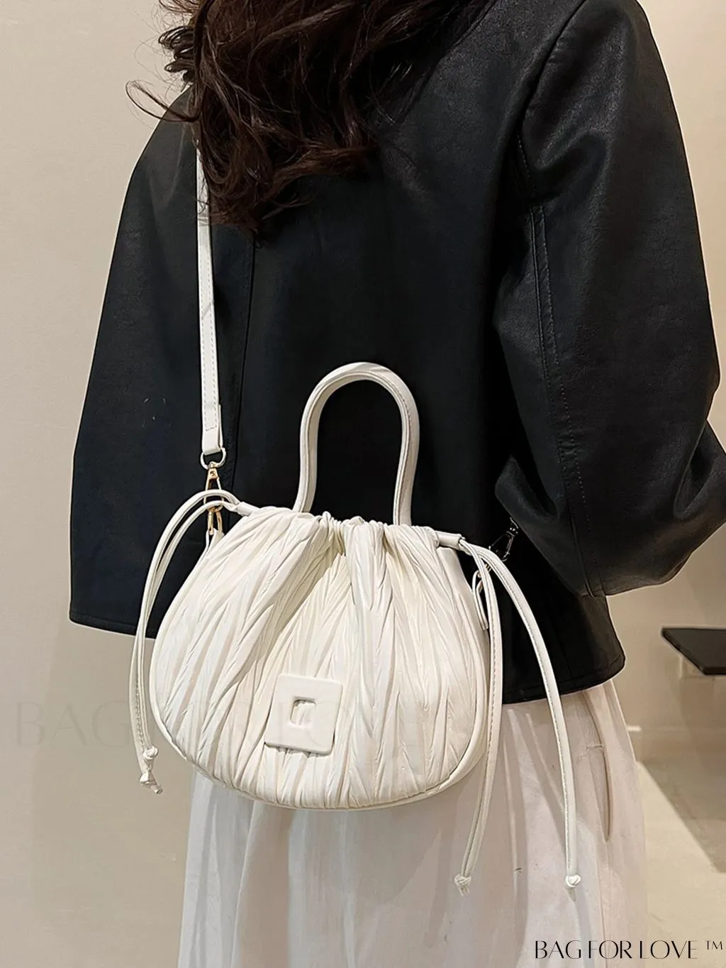 BagForLove - Foldable Crossbody Bag: Sleek and Stylish Womens Summer Essential