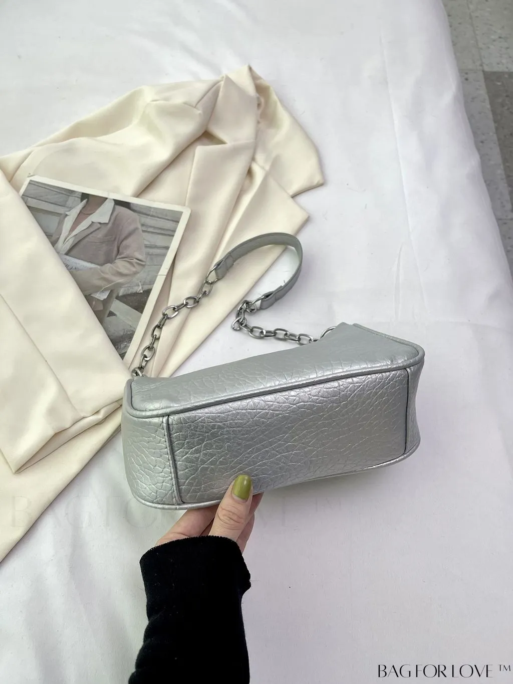 BagForLove - Silver Metal Chain Shoulder Bag in Sleek PU Material