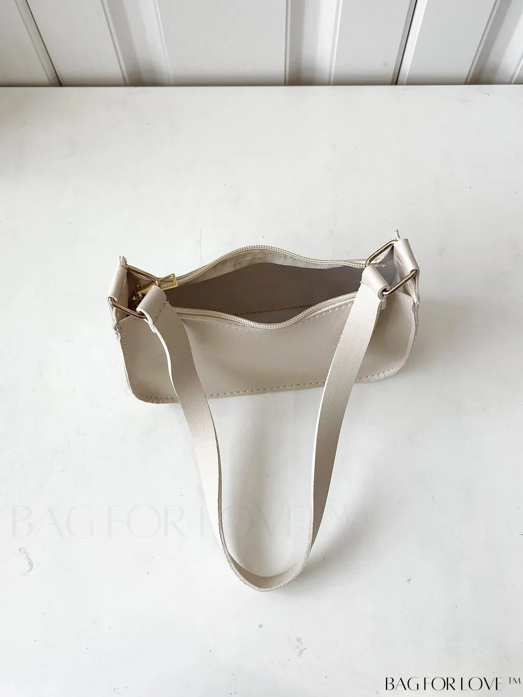 BagForLove - Sleek Armpit Bag - The Epitome of Fashionable Simplicity