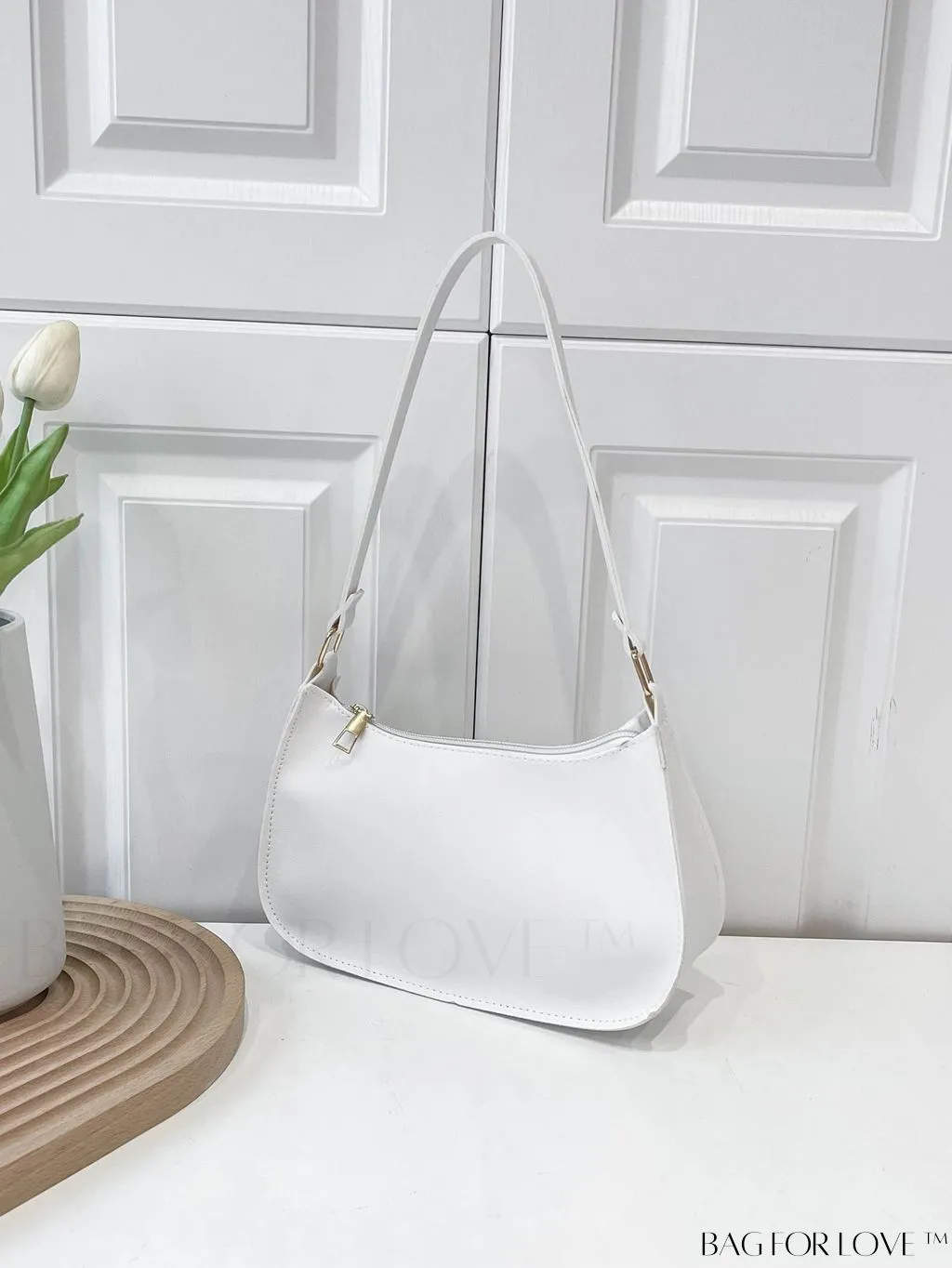 BagForLove - Sleek Armpit Bag - The Epitome of Fashionable Simplicity