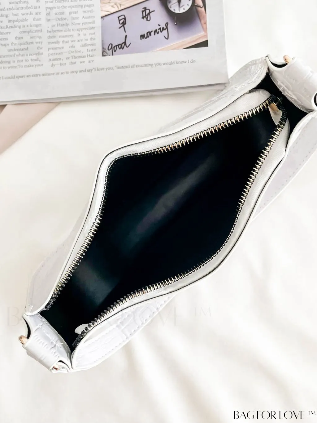 BagForLove - Sleek Armpit Bag - The Epitome of Fashionable Simplicity