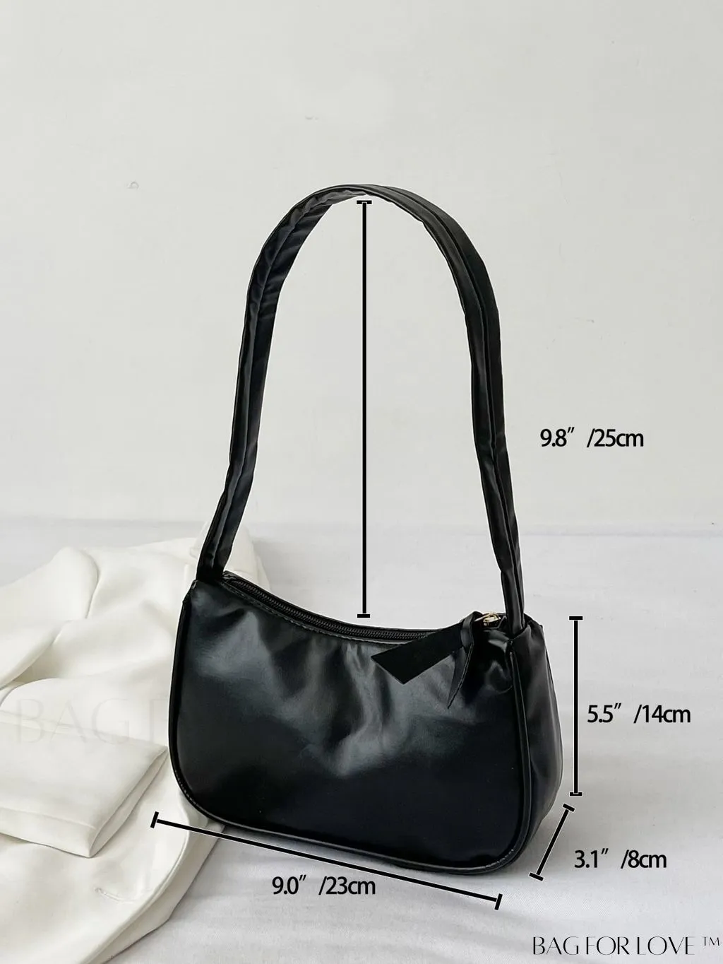 BagForLove - Sleek Shoulder Bag: A Minimalist Essential