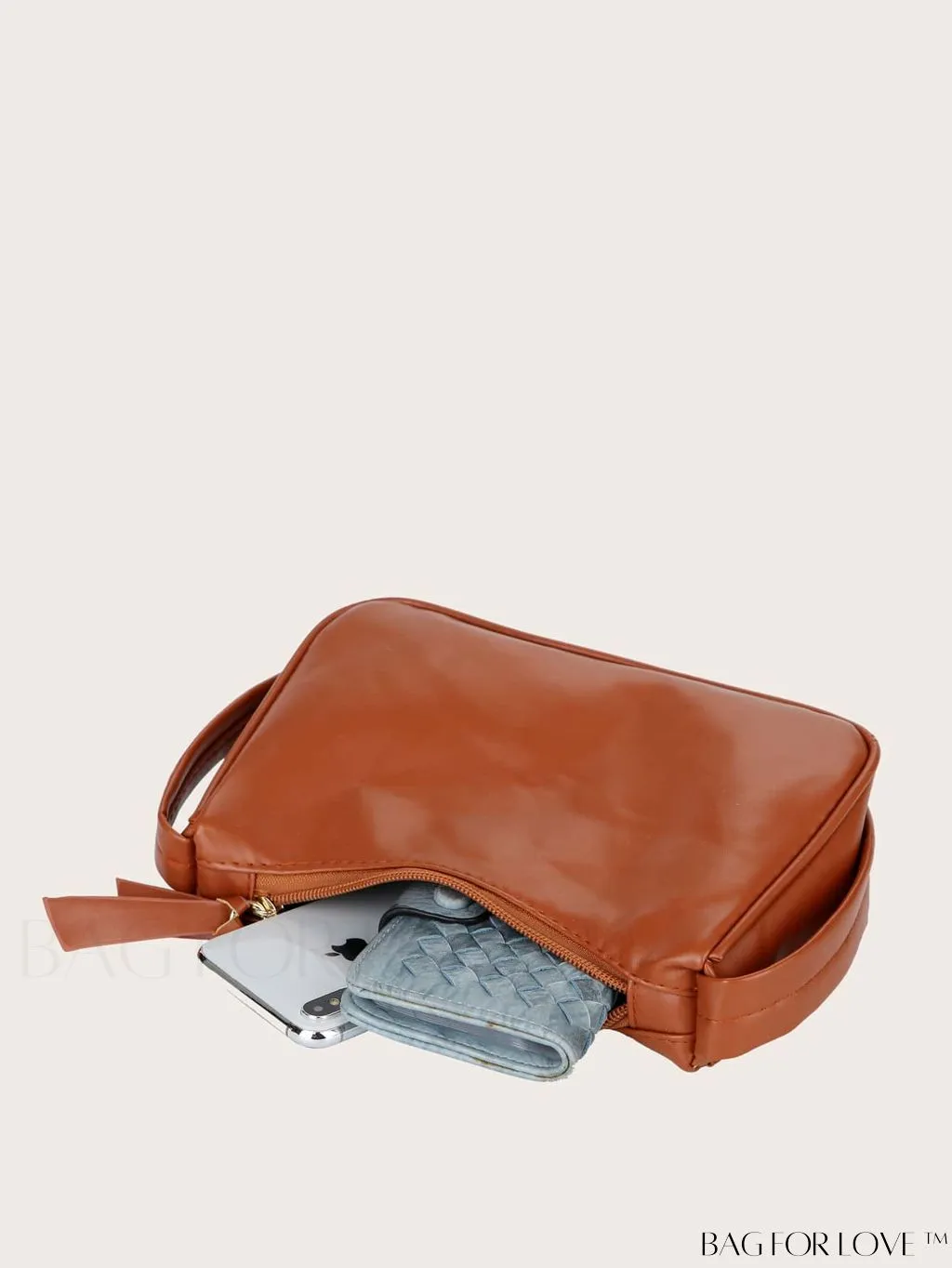 BagForLove - Sleek Shoulder Bag: A Minimalist Essential