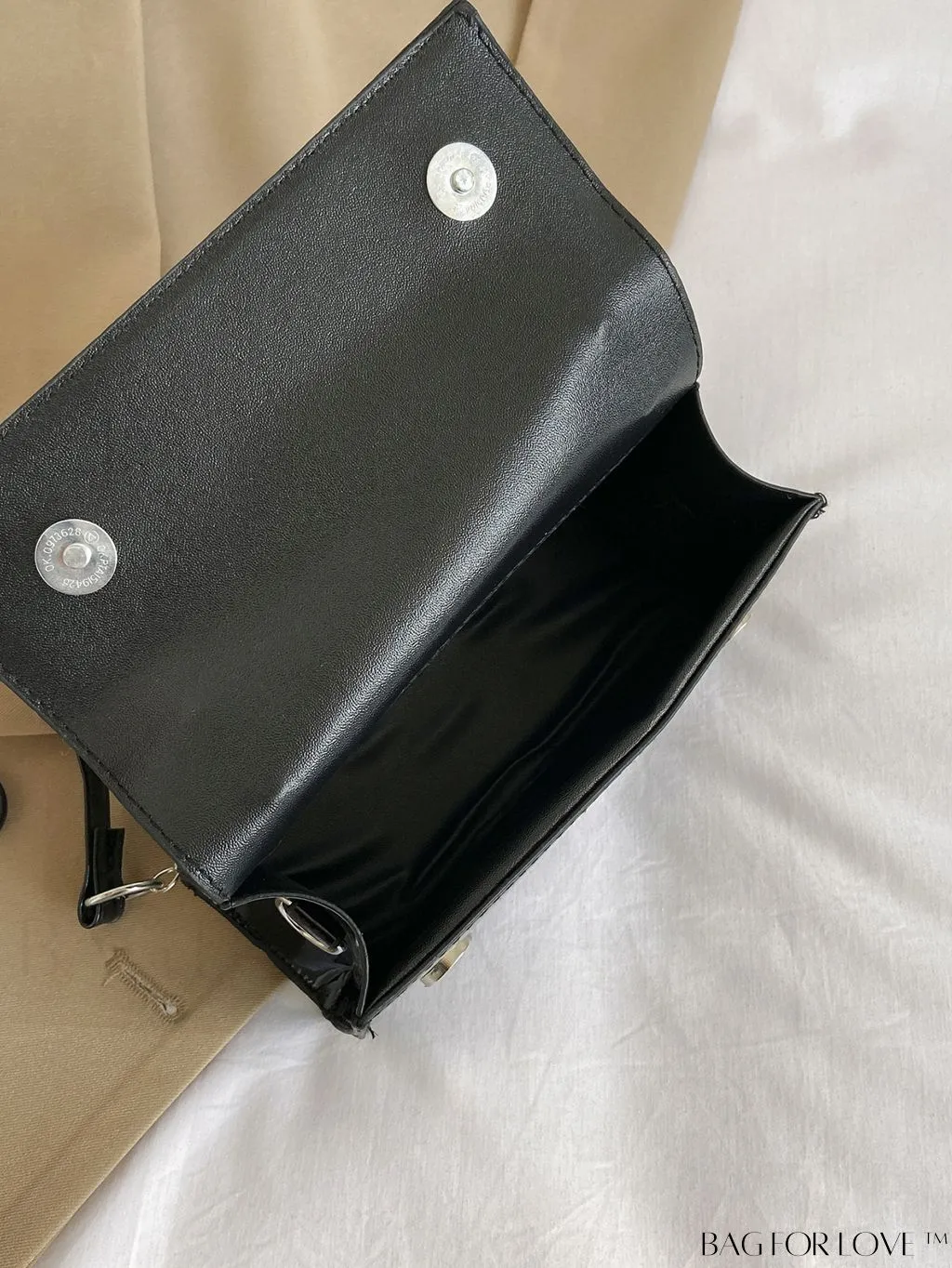 BagForLove - Stylish Mini Crossbody Bag - Sleek Flap Design with Metallic Chain Strap