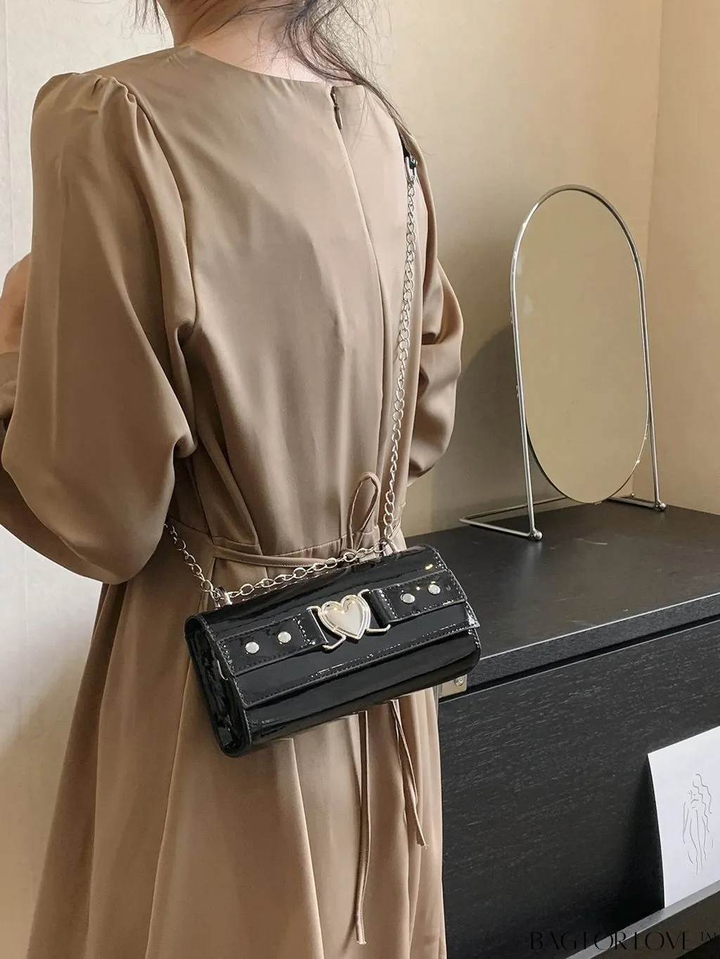 BagForLove - Stylish Mini Crossbody Bag - Sleek Flap Design with Metallic Chain Strap