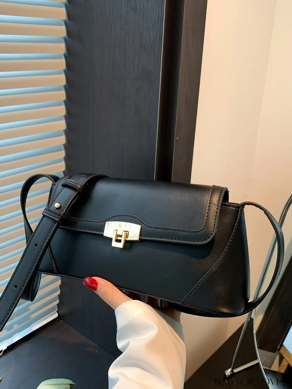 BagForLove - Stylish Solid Color Crossbody Bag - Casual, Sleek, and Versatile
