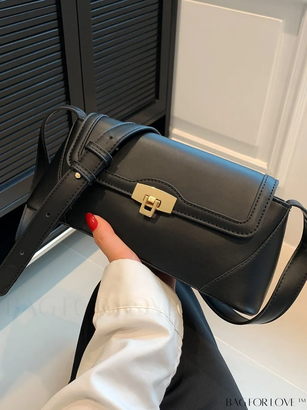 BagForLove - Stylish Solid Color Crossbody Bag - Casual, Sleek, and Versatile