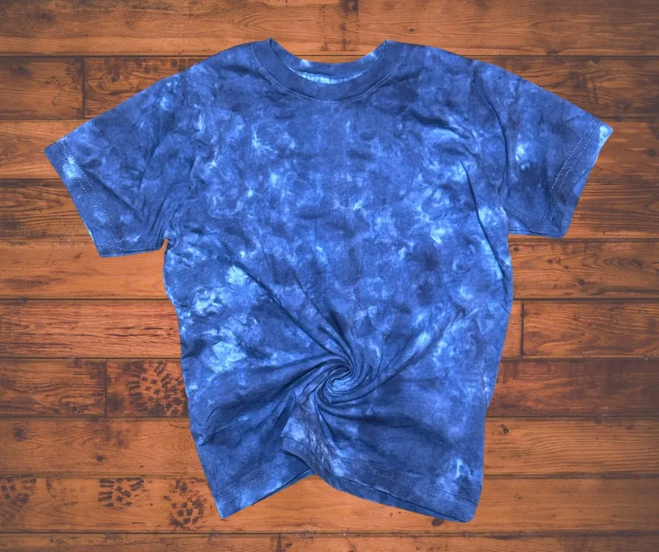 Blank Tie Dye Top in Black