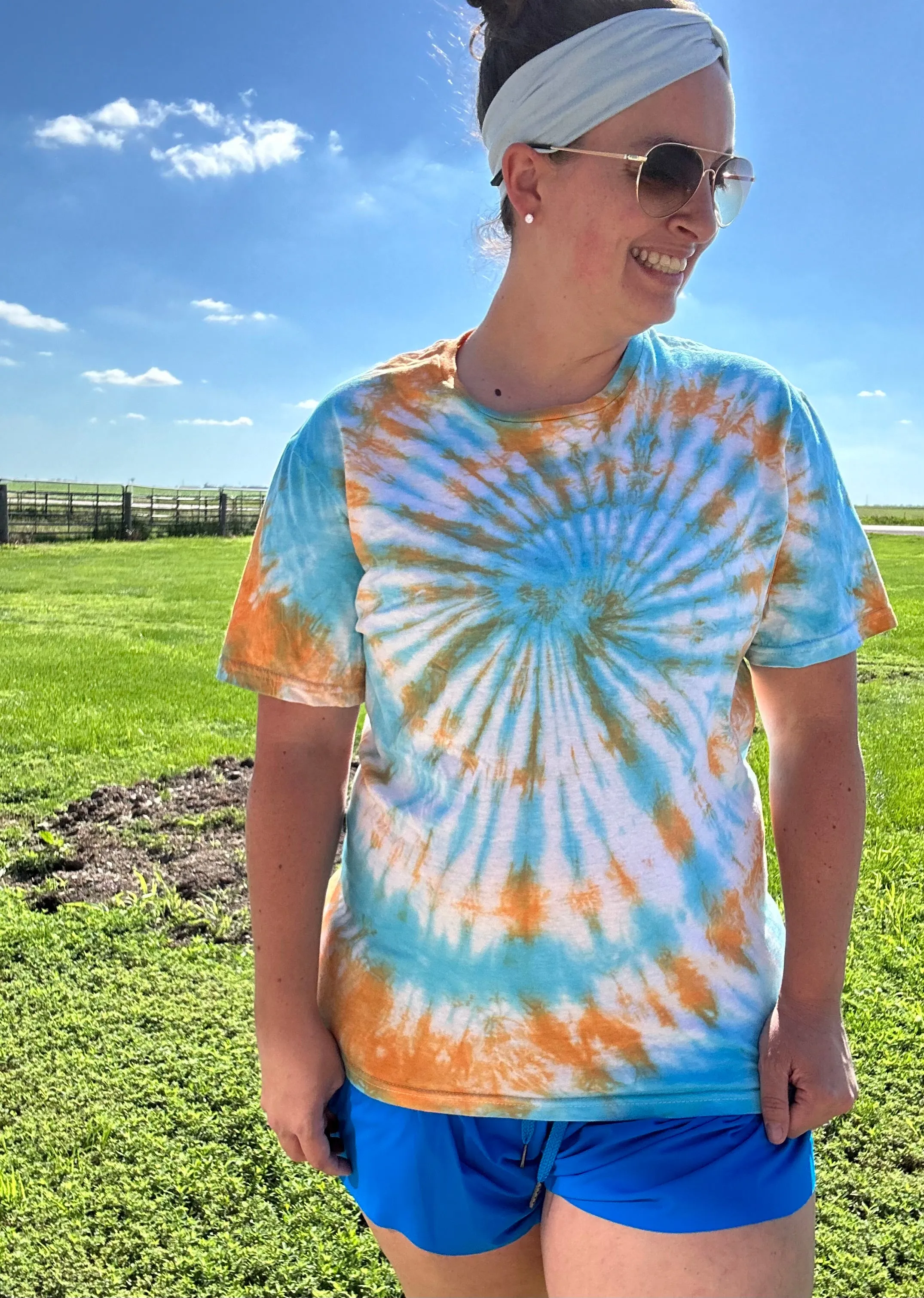Blank Tie Dye Top in Paradise
