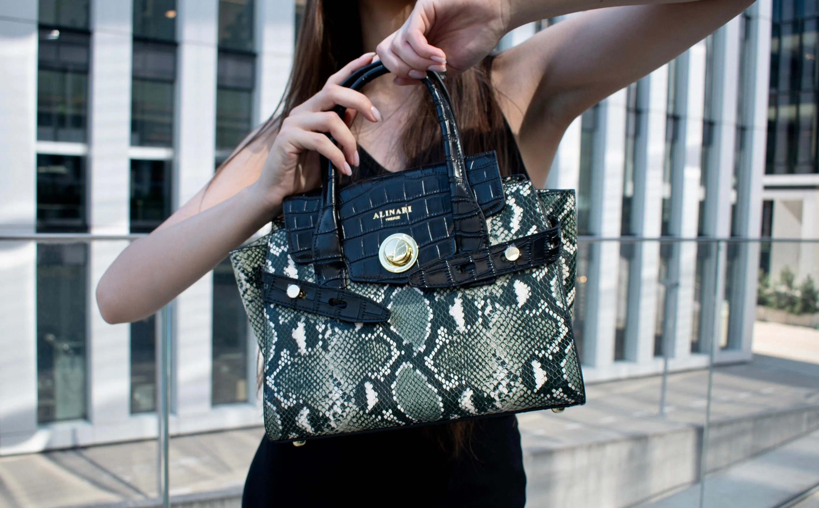 Cara Classic Tote Bag