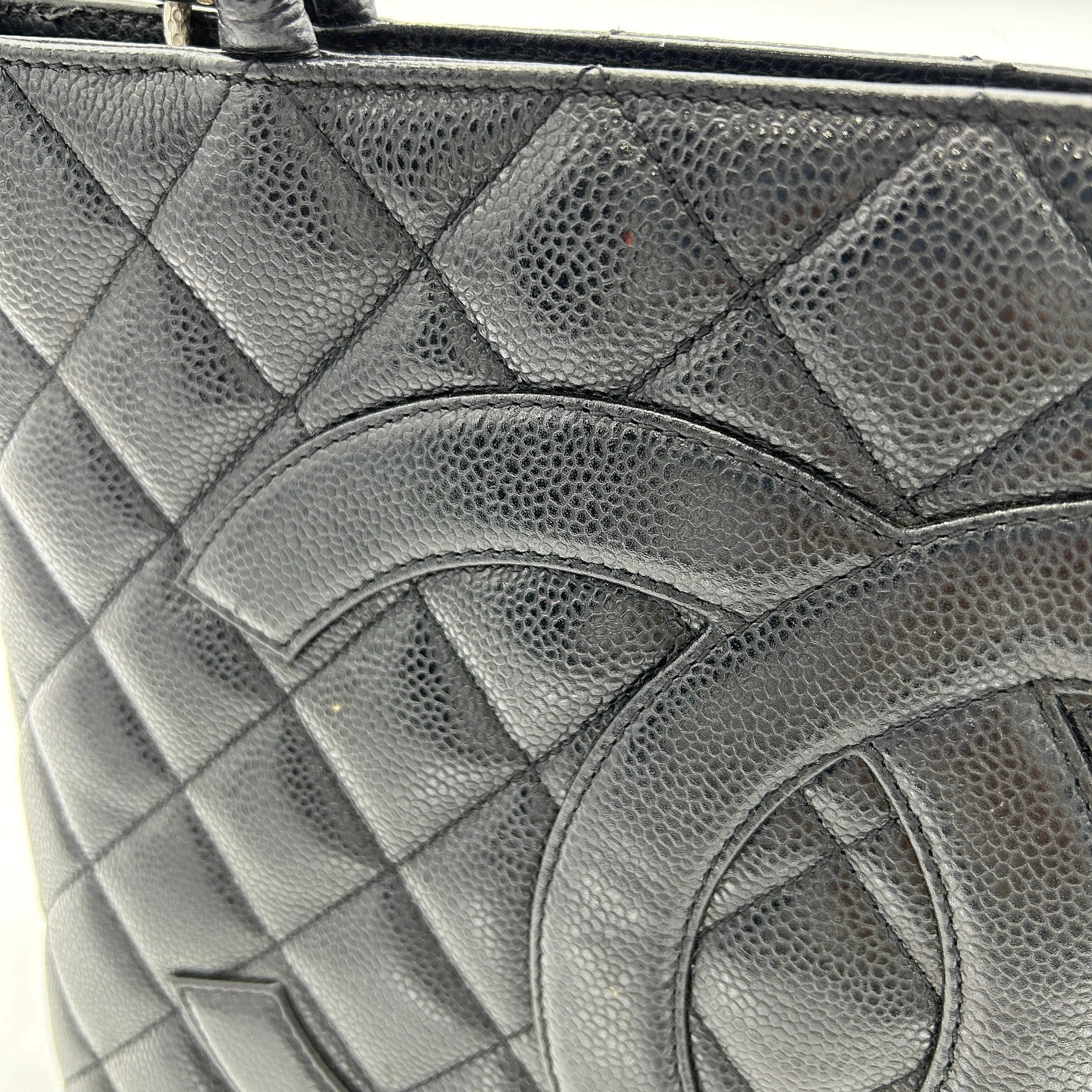 CHANEL Caviar Quilted Medallion Tote Black ch44135jf