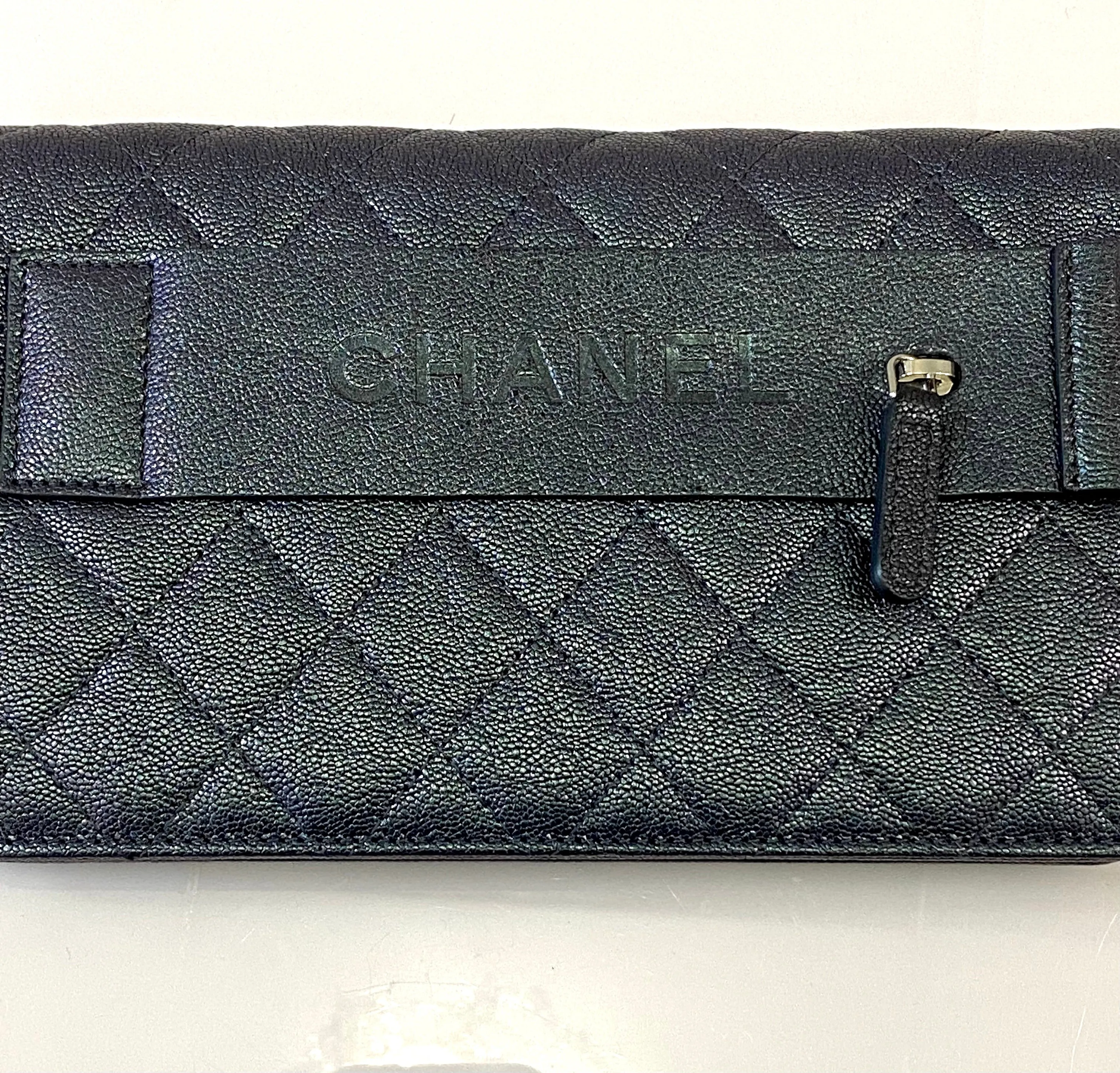 CHANEL IRIDESCENT CAVIAR QUILTED CLUTCH WRISTLET