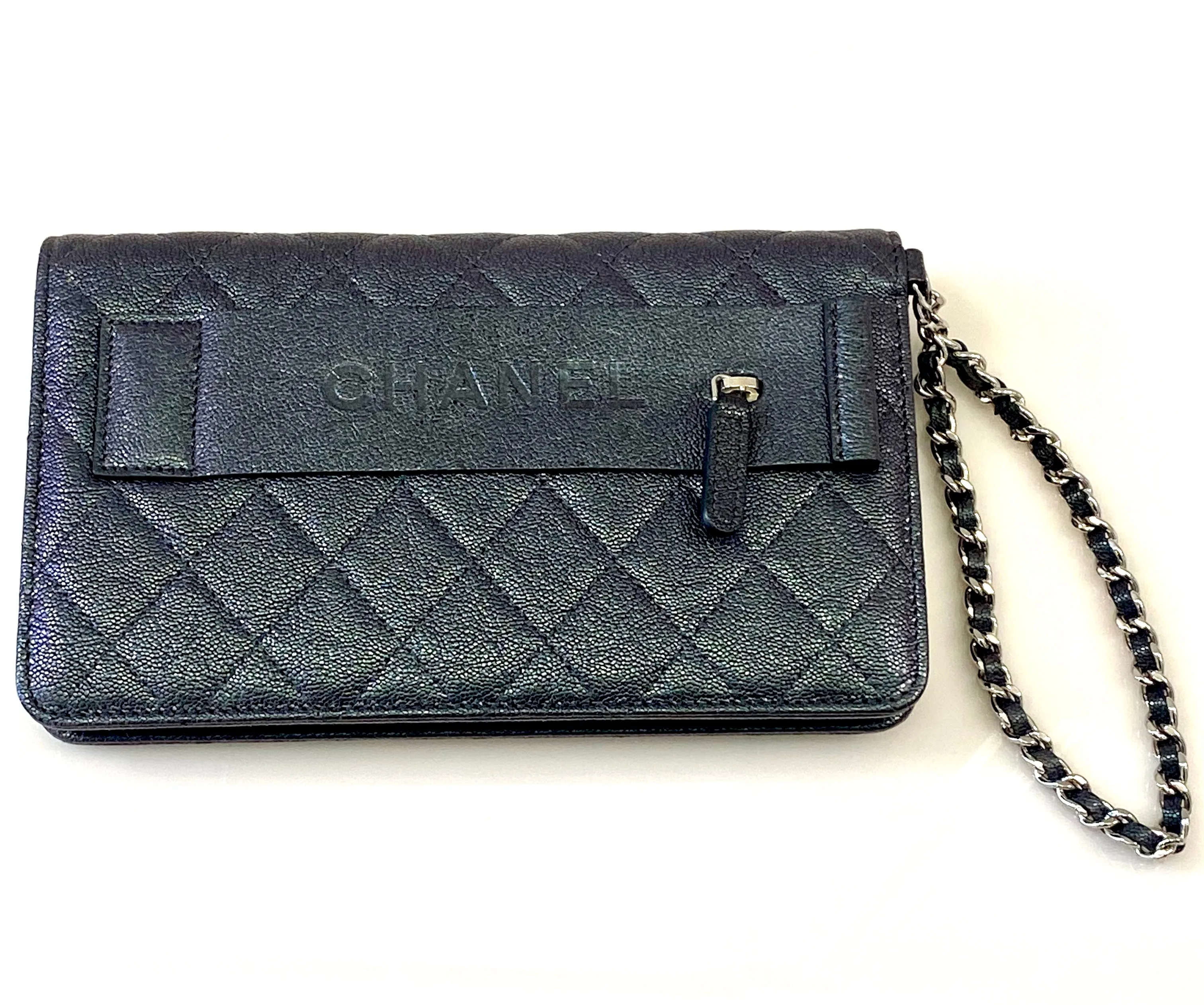 CHANEL IRIDESCENT CAVIAR QUILTED CLUTCH WRISTLET