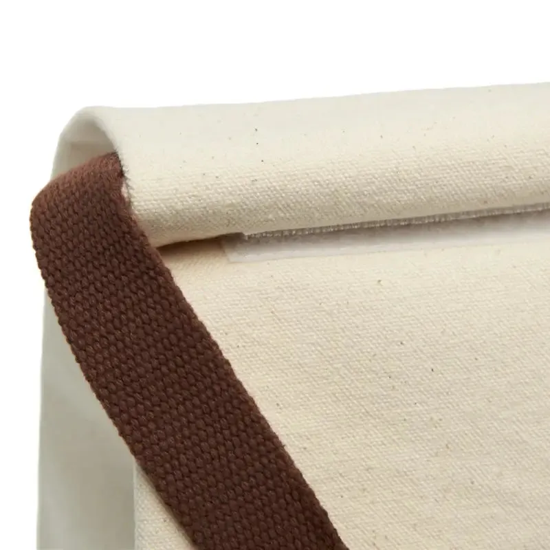 Cool Neoprene Lunch Bag that Elevates Mealtimes