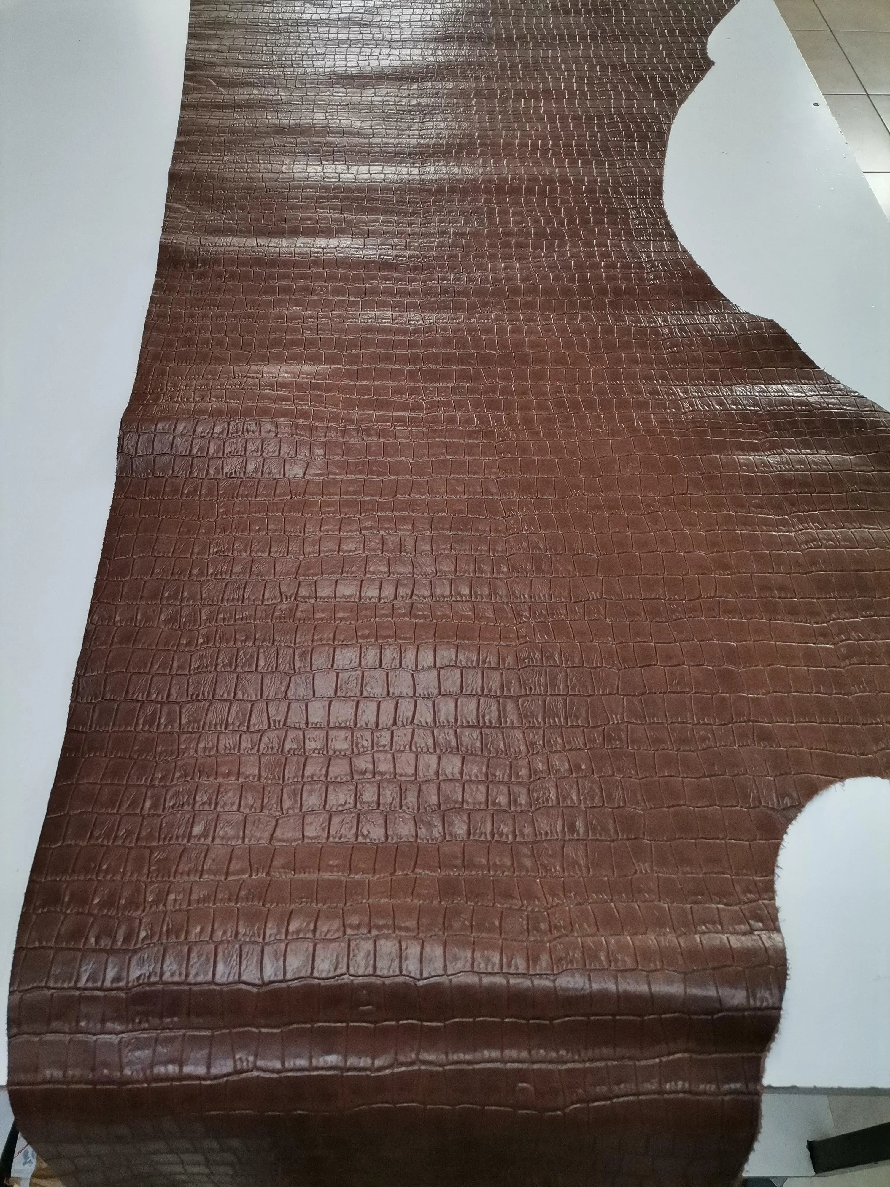 Cow leather embossed crocodile effect, genuine cow leather sheets printed crocodile, thickness 1,2mm(3 oz)
