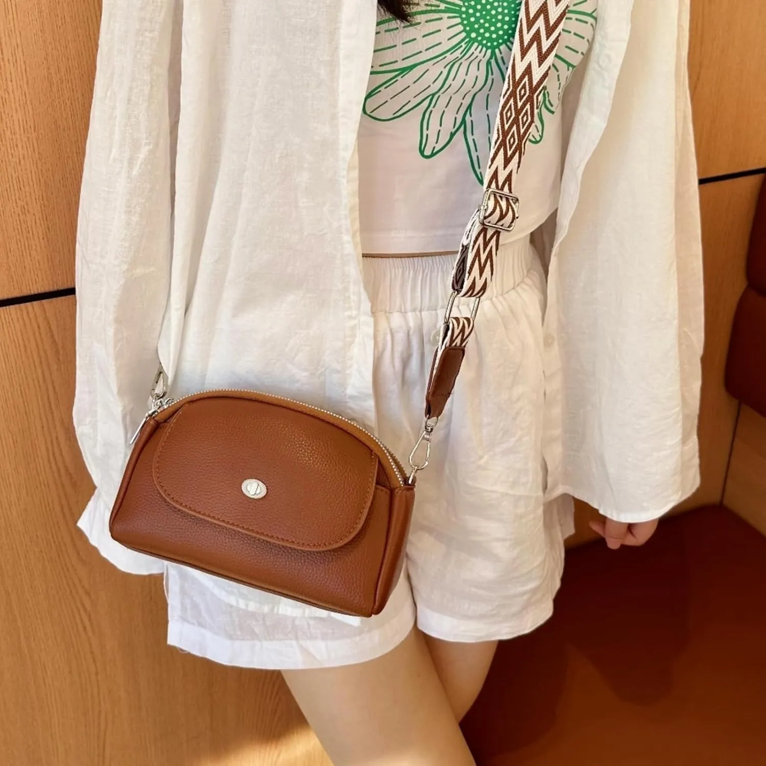 Crossbody Bags for Women, Vegan Leather Crossbody Purses with Wide Strap