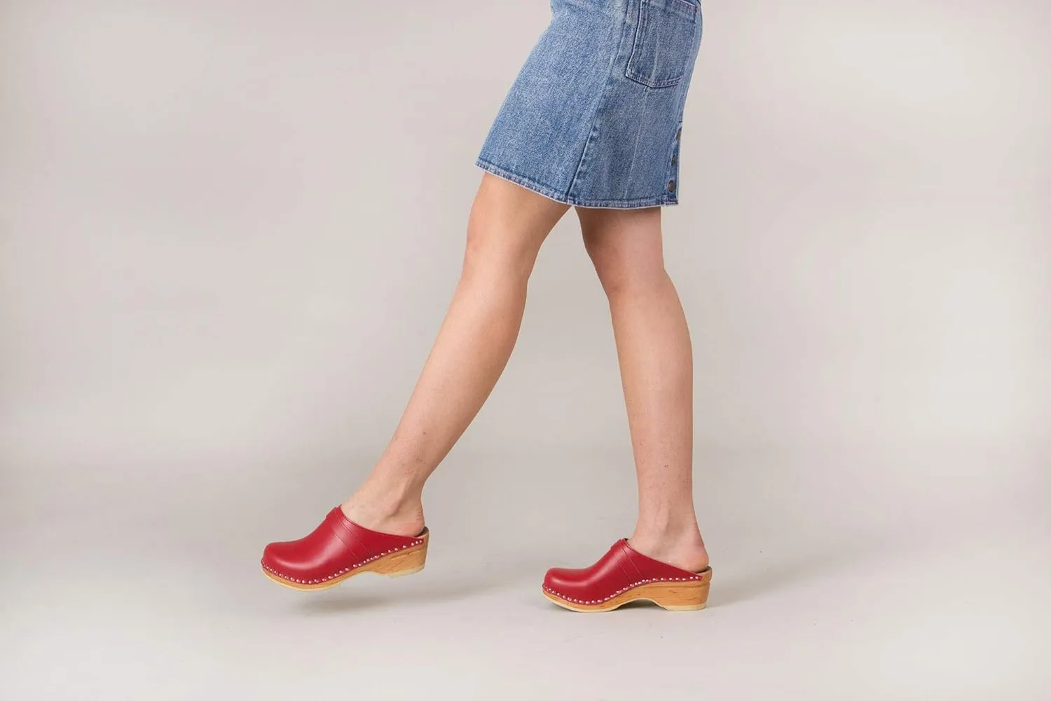 Da Vinci Bastad Slip On Closed Toe Leather Womens Original Swedish Wooden Clogs