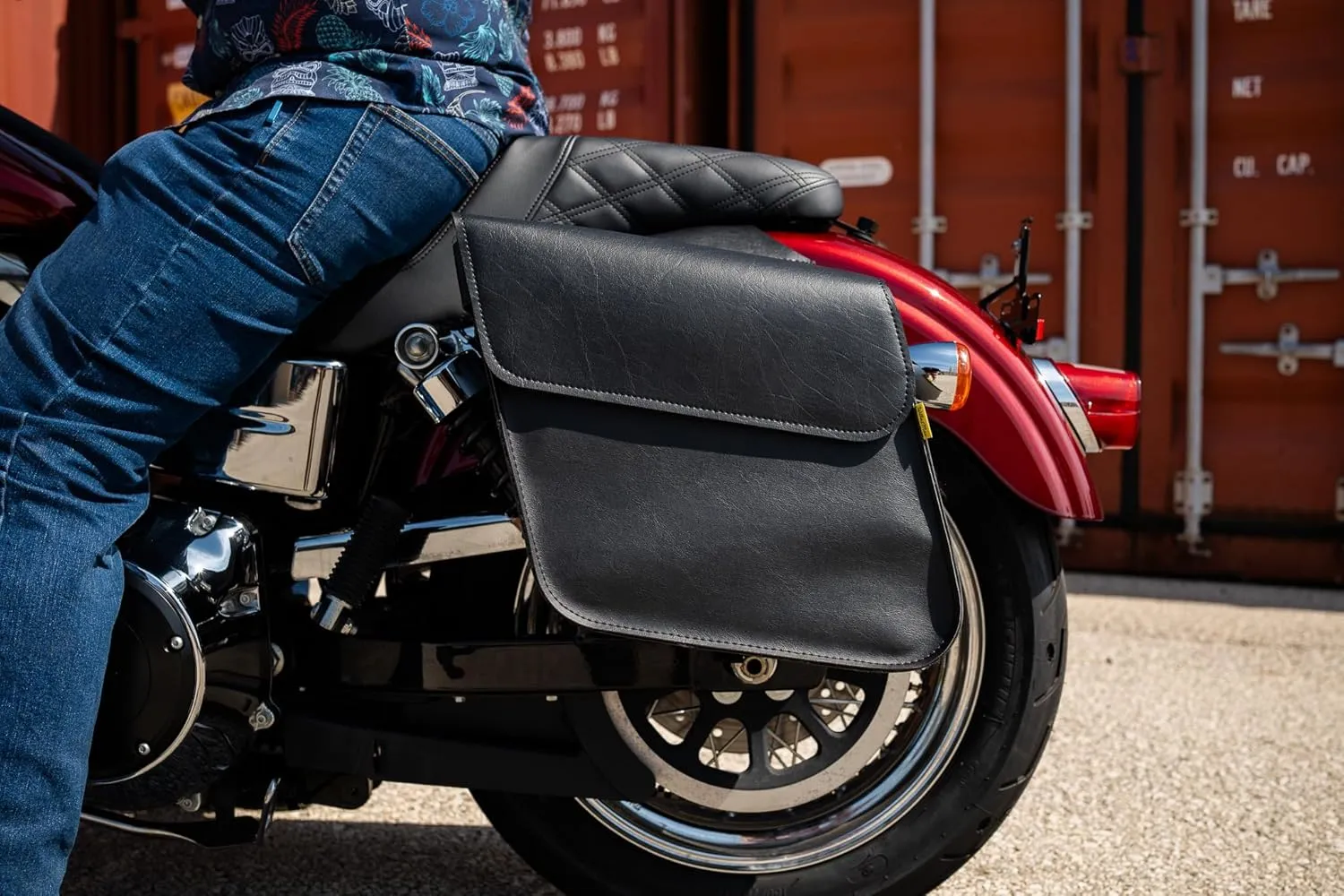 Dowco Willie & Max 58802-00 Raptor Series: Synthetic Leather Standard Slant Motorcycle Saddlebag Set, Black, Universal Fit, 15 Liter Each/30 Liter Total Capacity