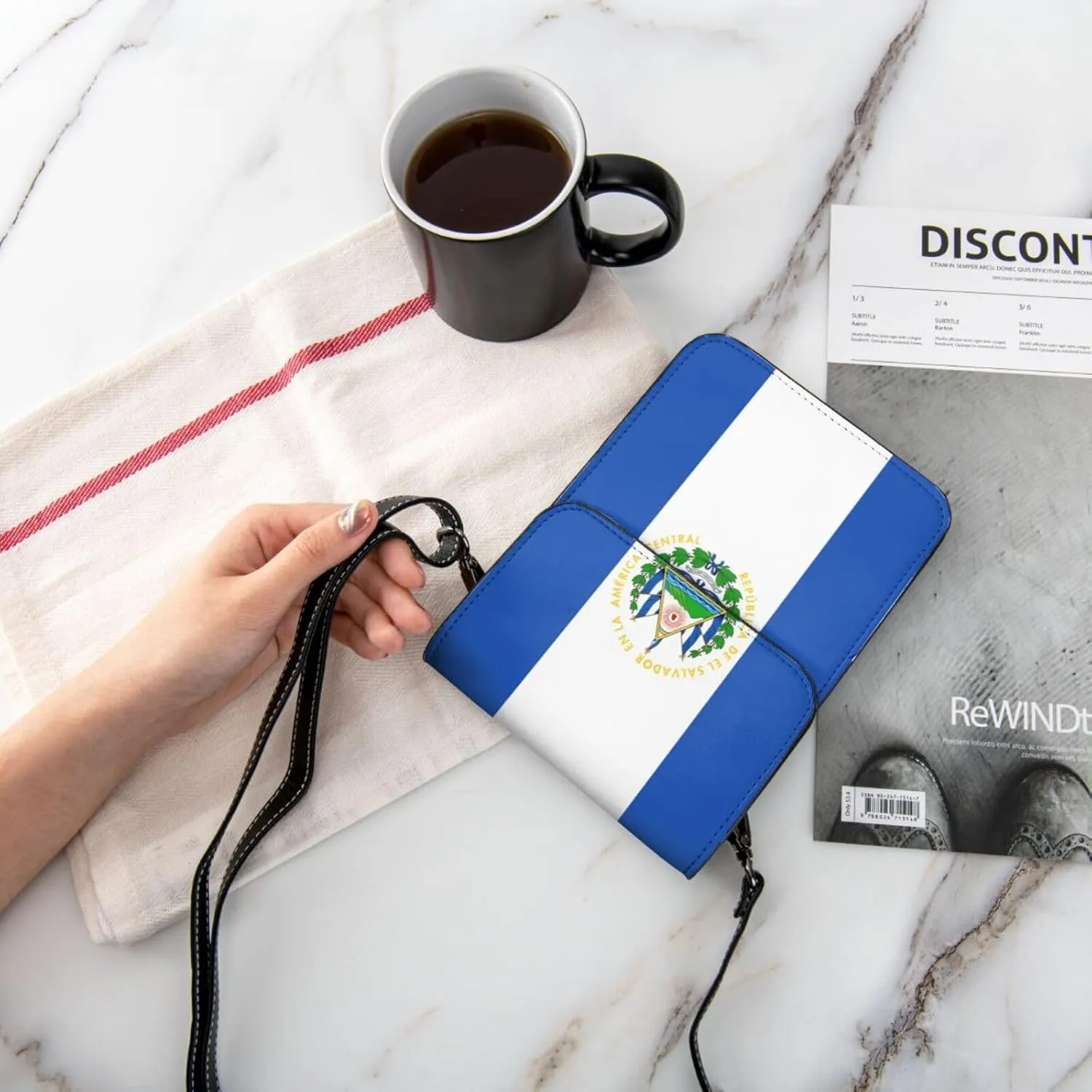El Salvador Flag Leather Crossbody Phone Purse for Women Cute Wallet Bags Lightweight Mini Sling Bag