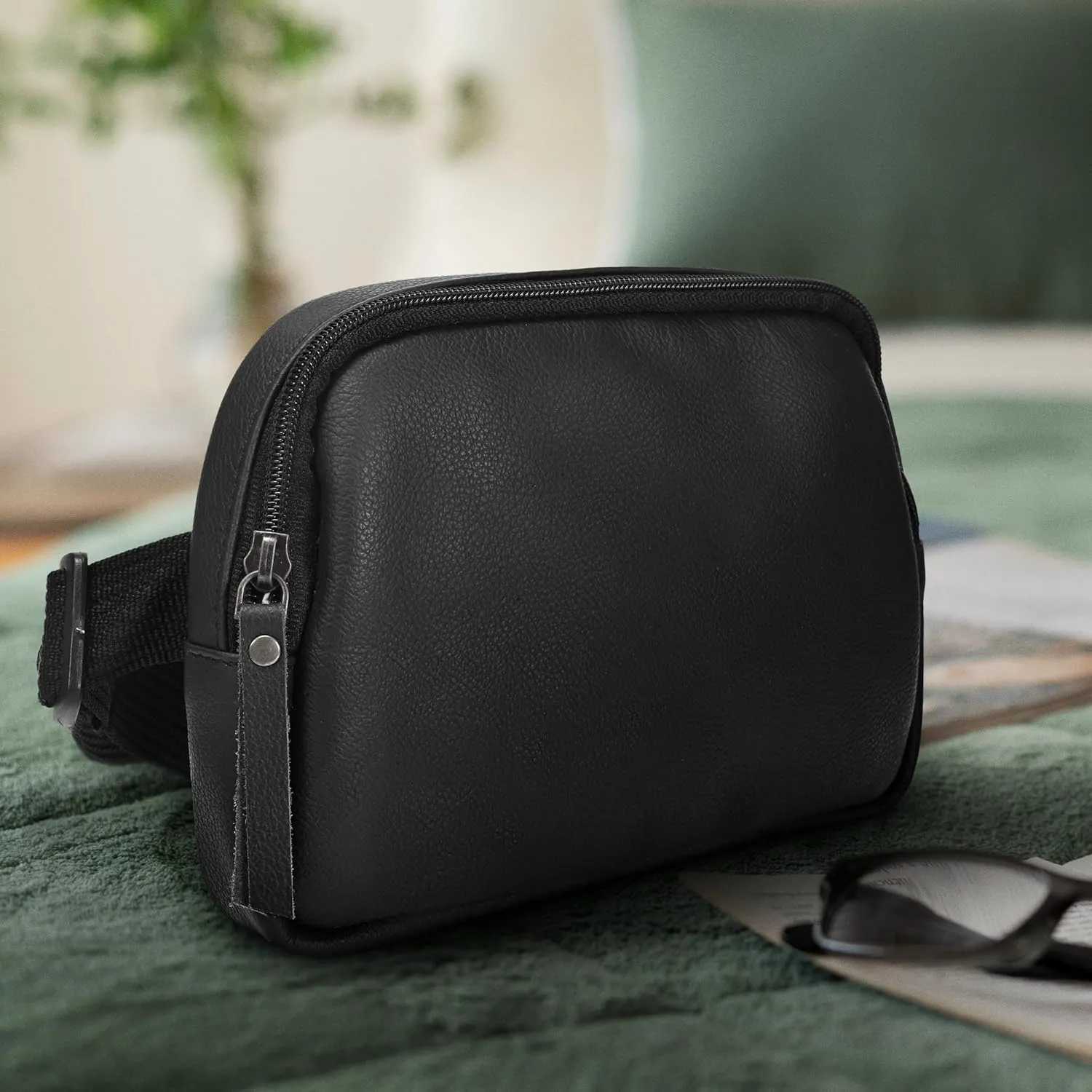 ELIZO Real Leather Fanny Waist Bag - Black - Unisex Leather Fanny Pack - Small Crossbody Bag - Belt Bag for Women & Men - Running, Hiking, Outdoor